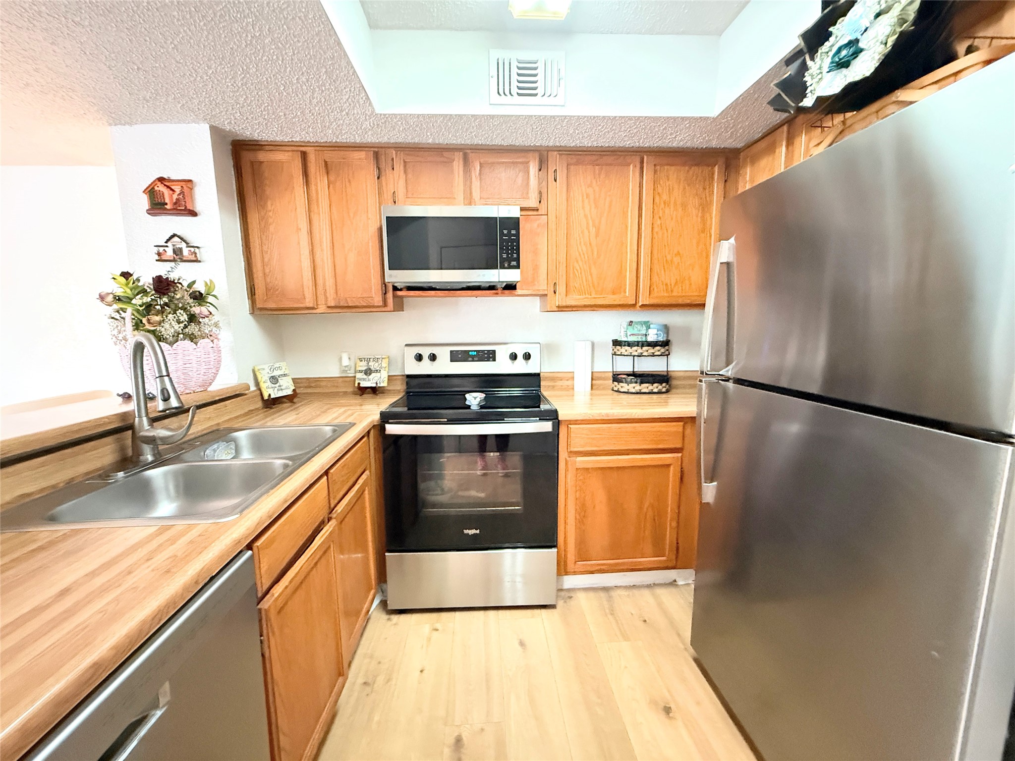 2312 Balsam Drive Arlington TX 76006