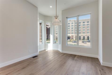 250 E Dallas Road Grapevine TX 76051