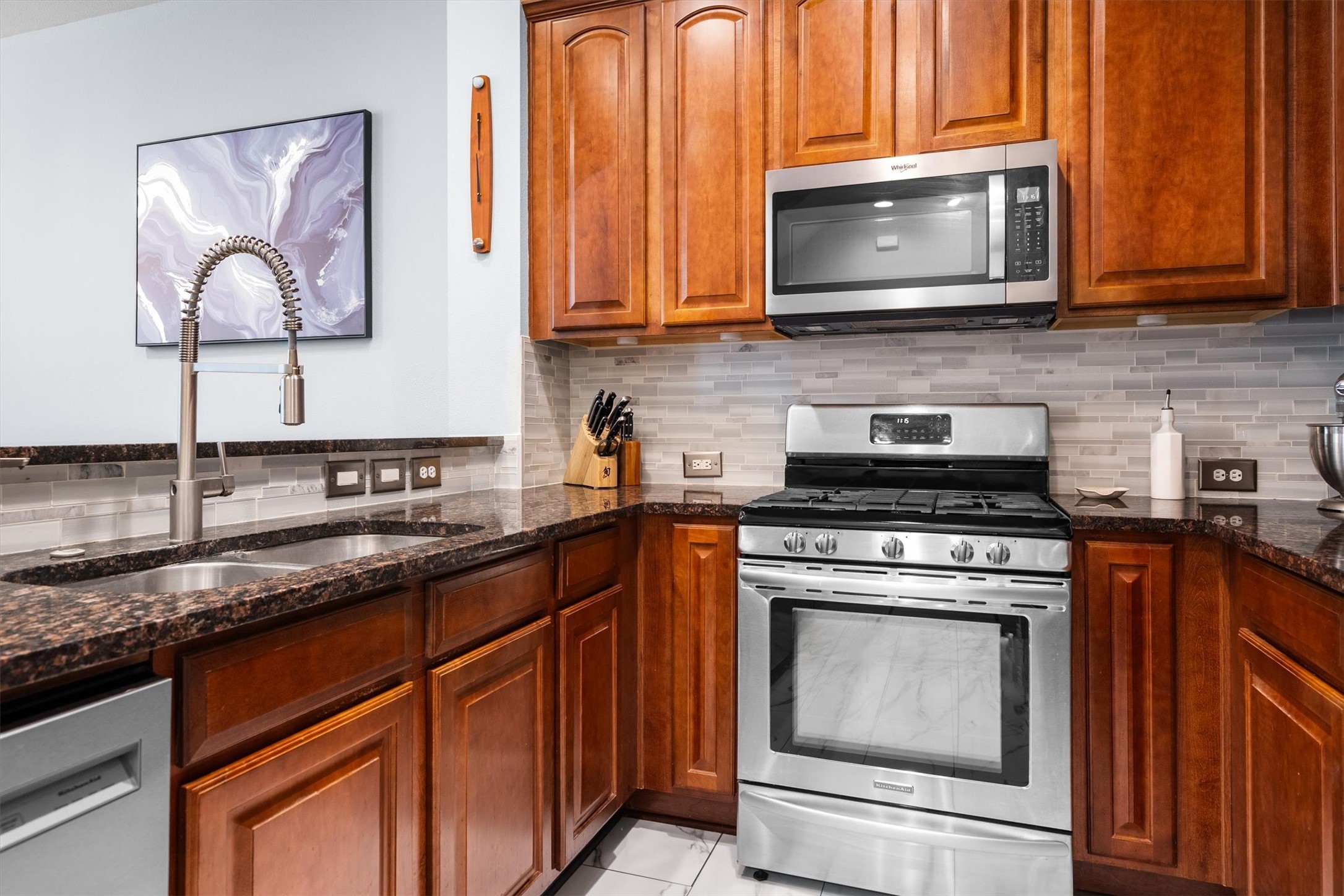 5019 Morris Avenue Addison TX 75001