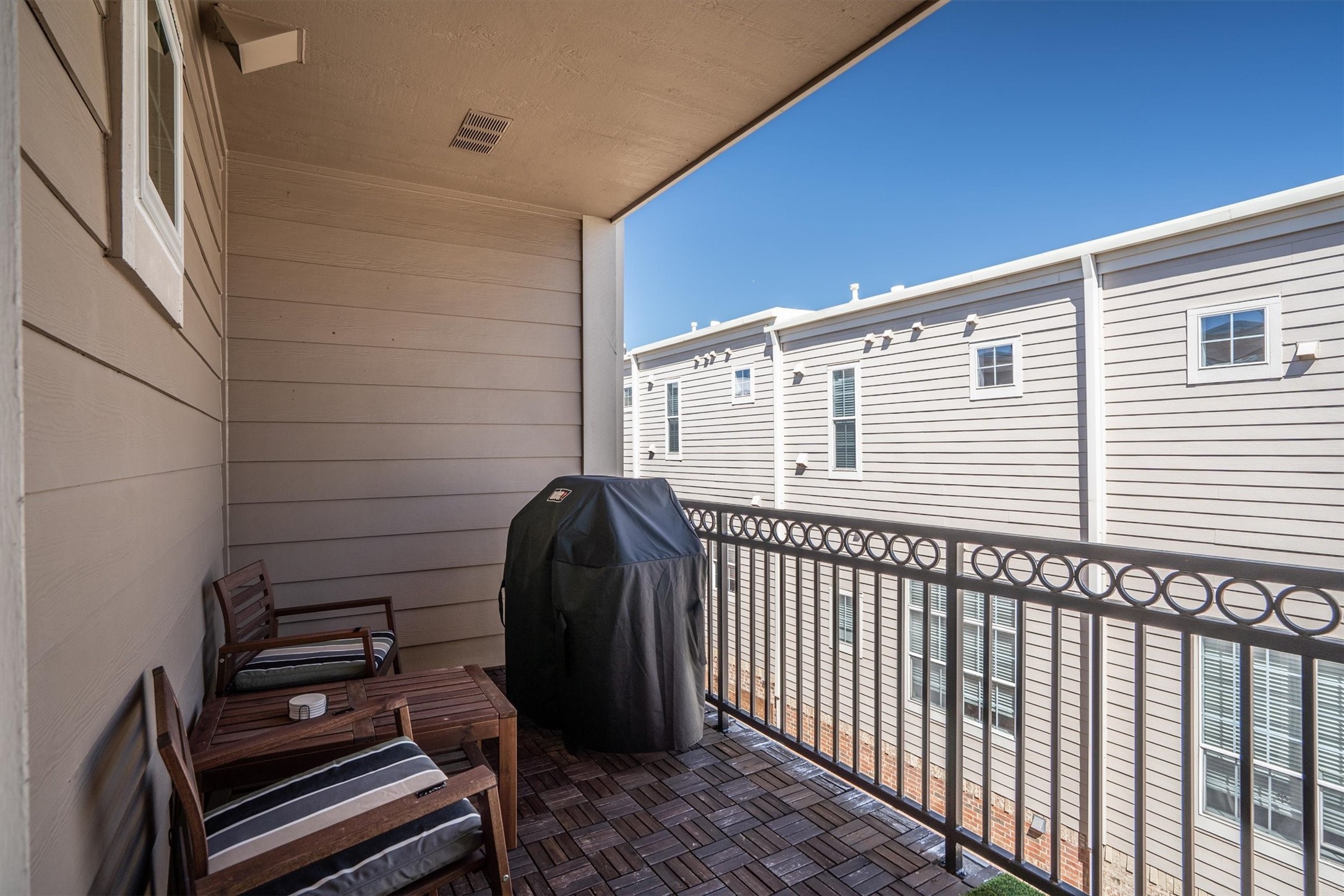 5019 Morris Avenue Addison TX 75001
