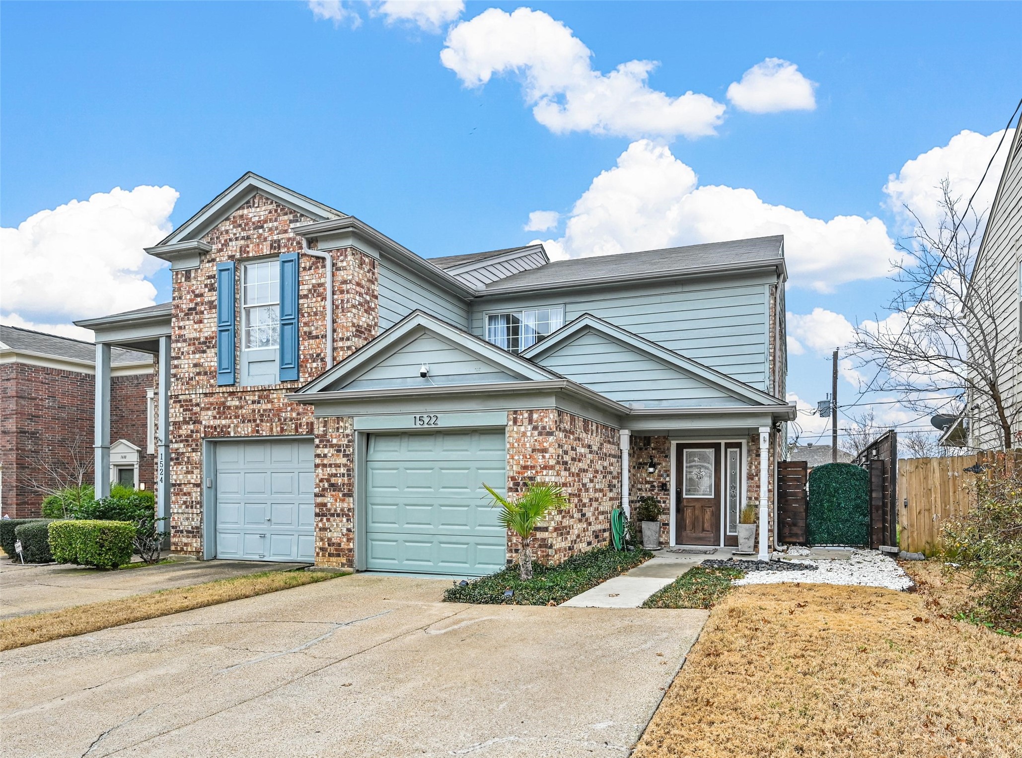 1522 Creek Bank Lane Arlington TX 76014