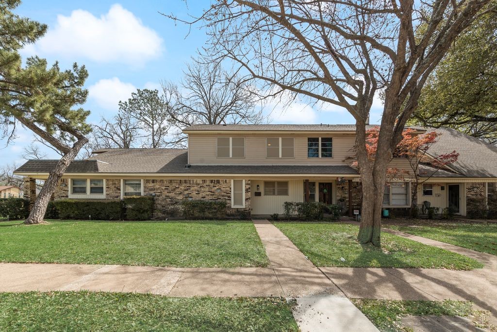 4816 Redwood Drive Garland TX 75043