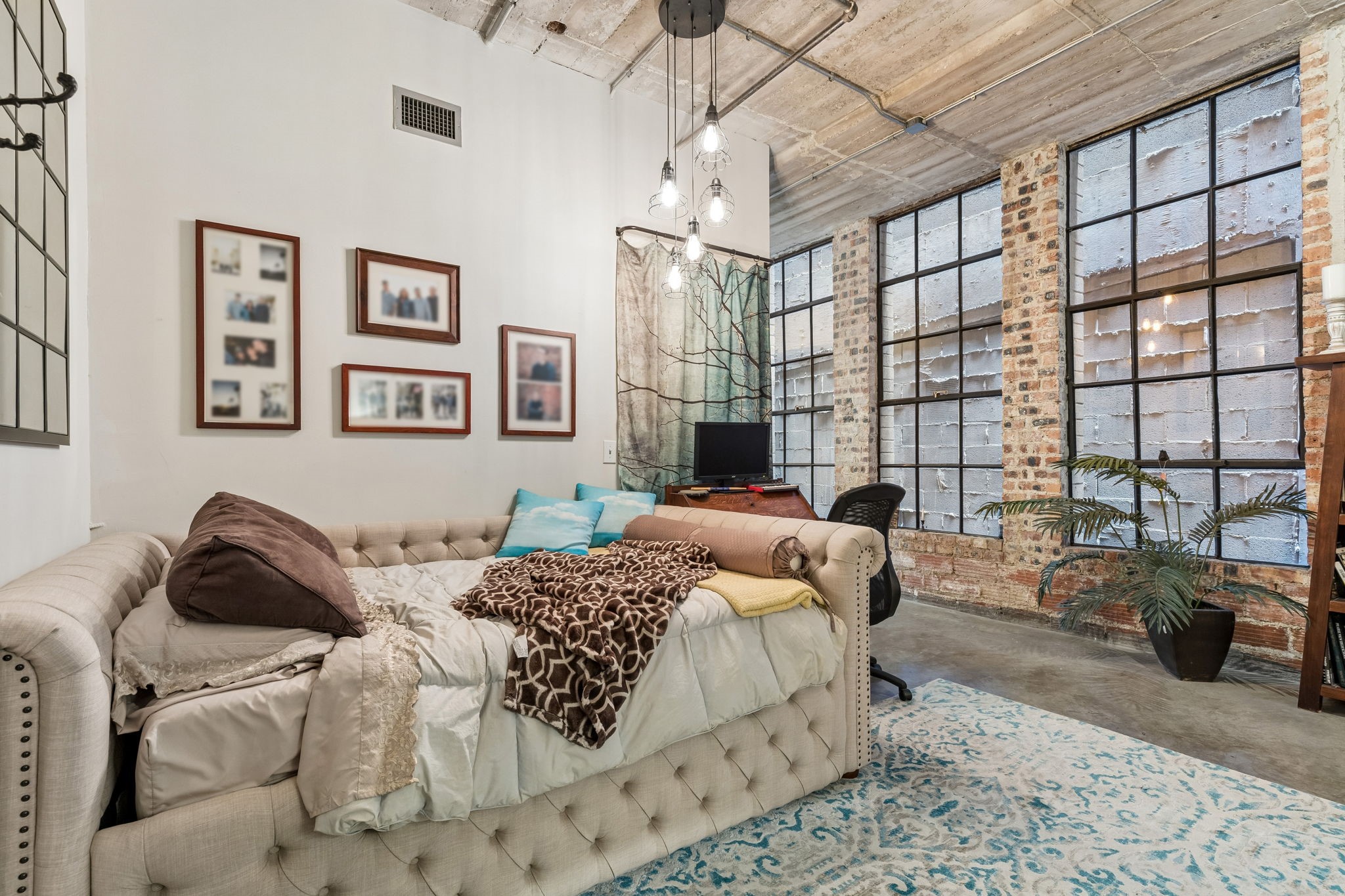 1122 Jackson Street Dallas TX 75202