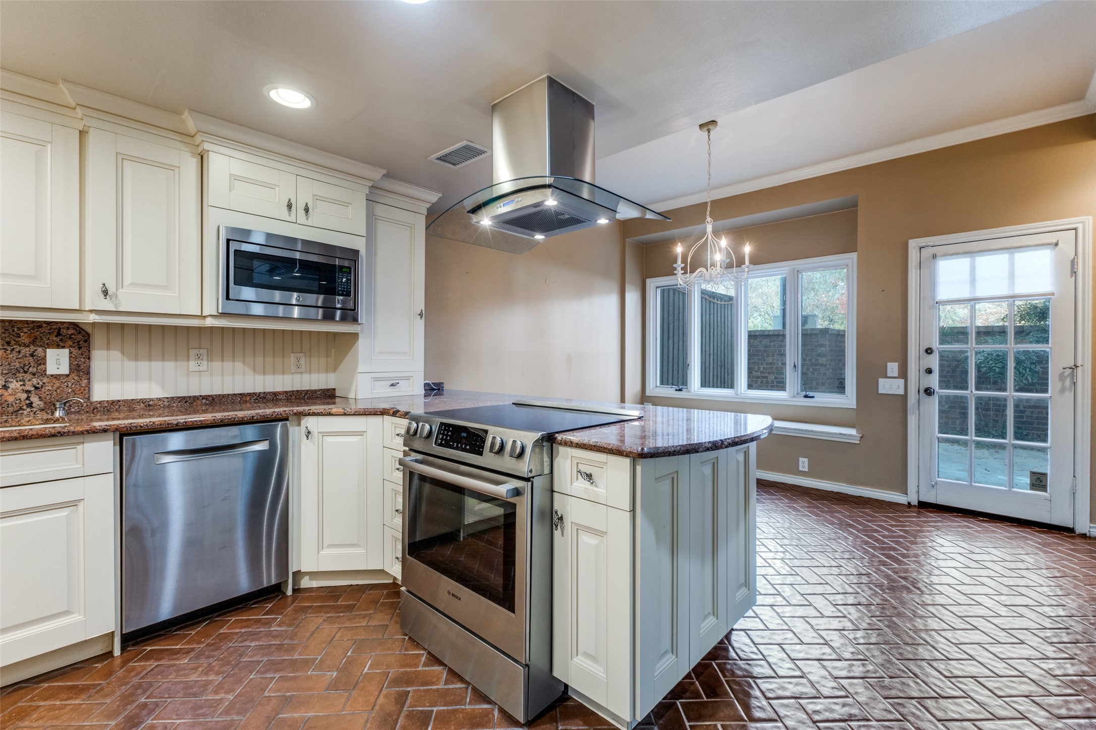 12065 De Or Drive Dallas TX 75230