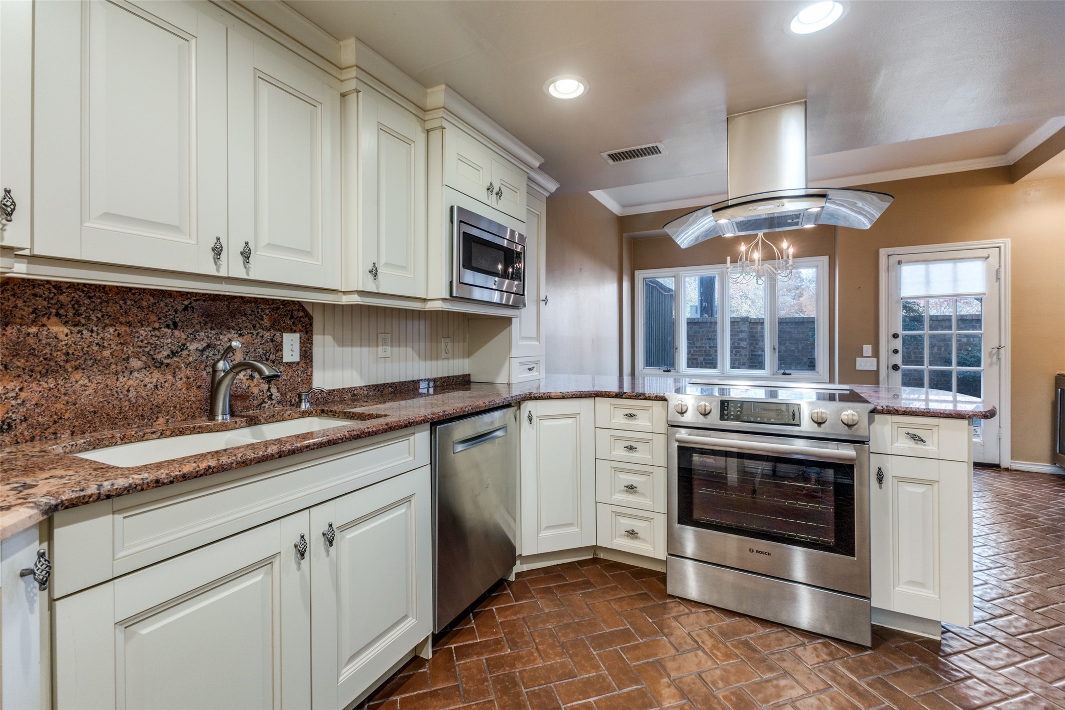 12065 De Or Drive Dallas TX 75230