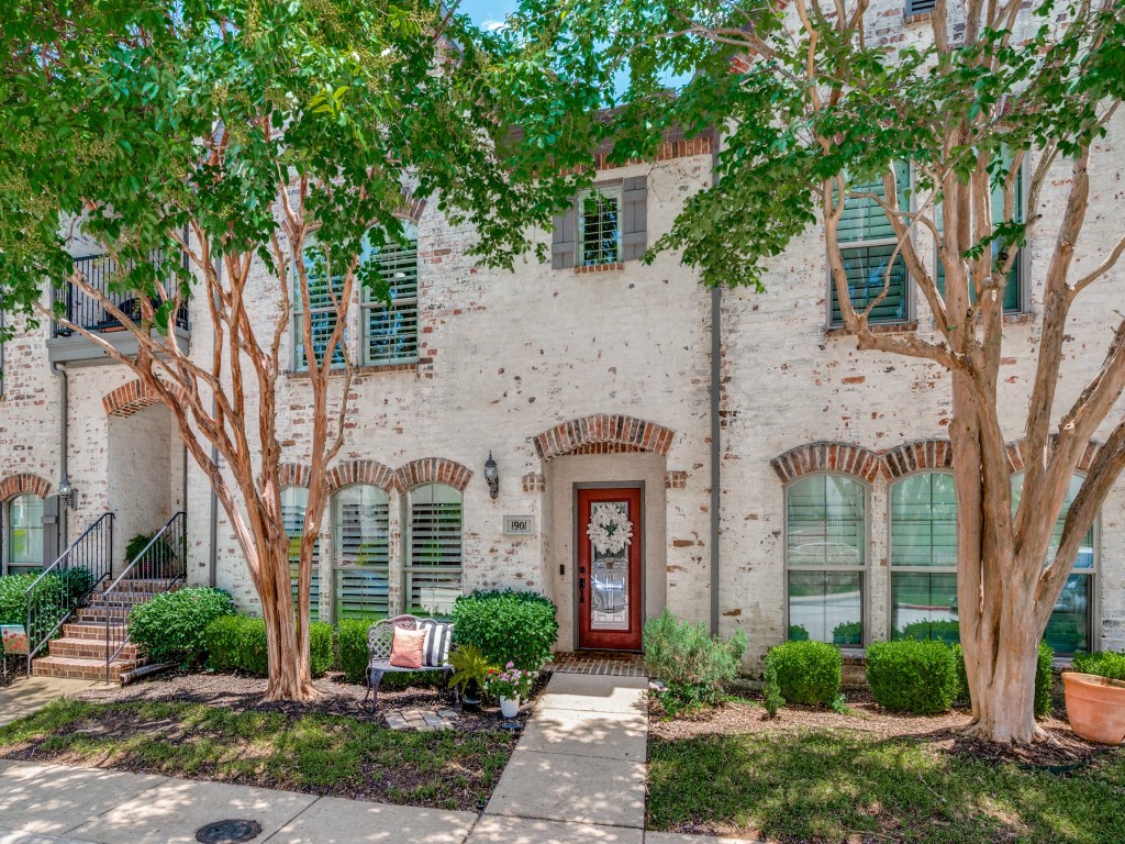 1901 Desoto Drive Mckinney TX 75072