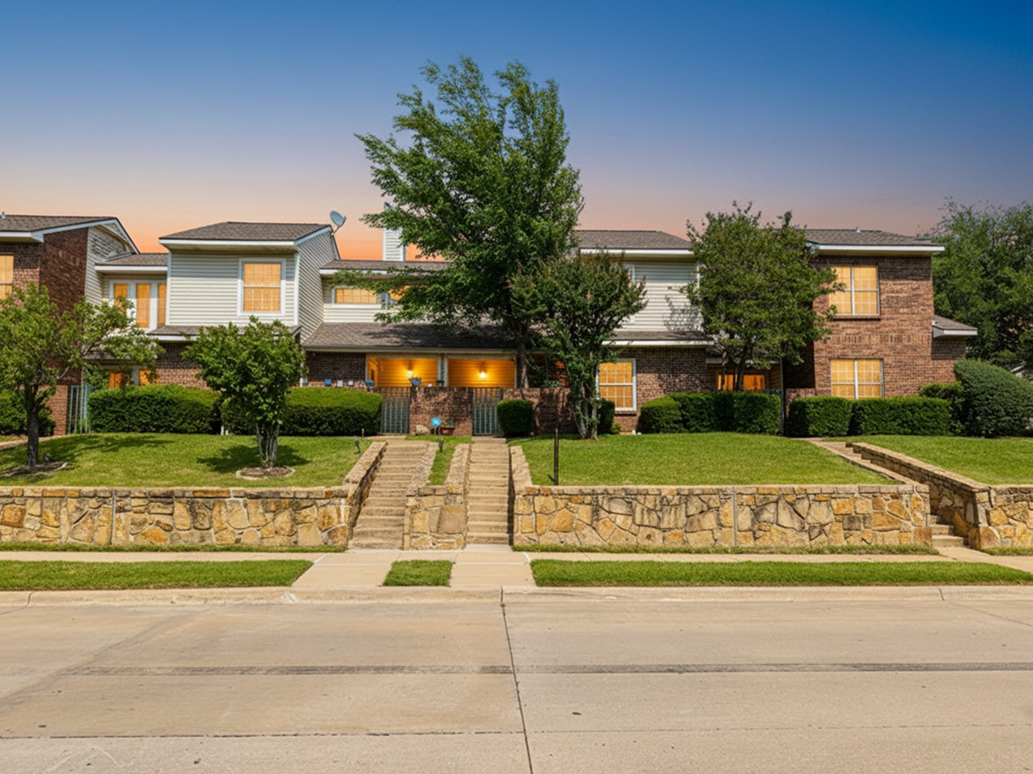 831 Creekside Drive Lewisville TX 75067