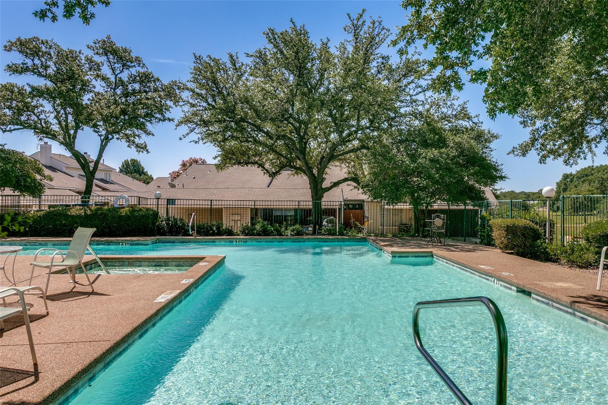 831 Creekside Drive Lewisville TX 75067