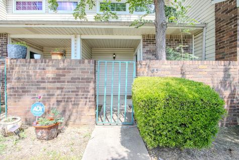 831 Creekside Drive Lewisville TX 75067