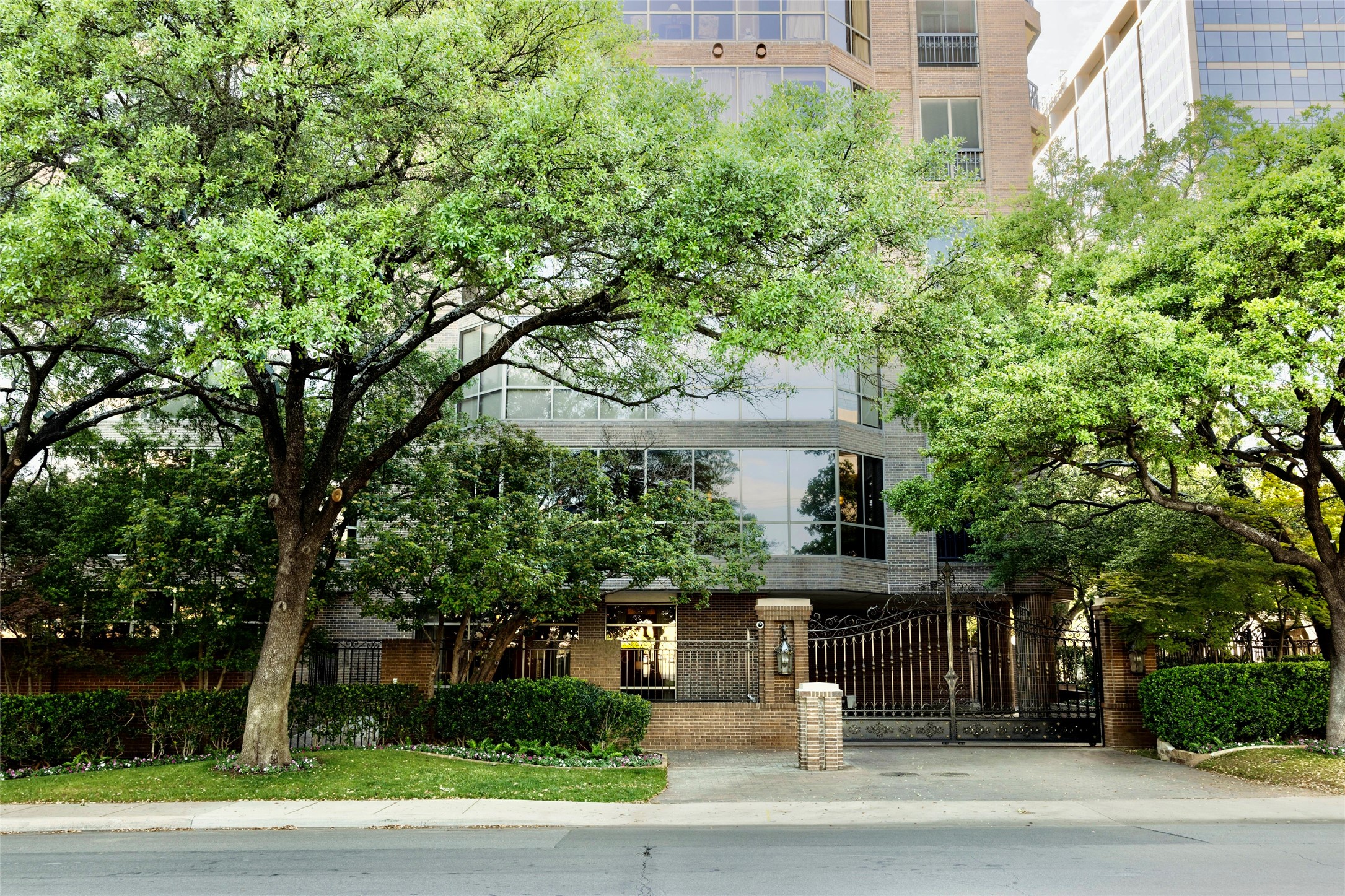 8181 Douglas Avenue Dallas TX 75225