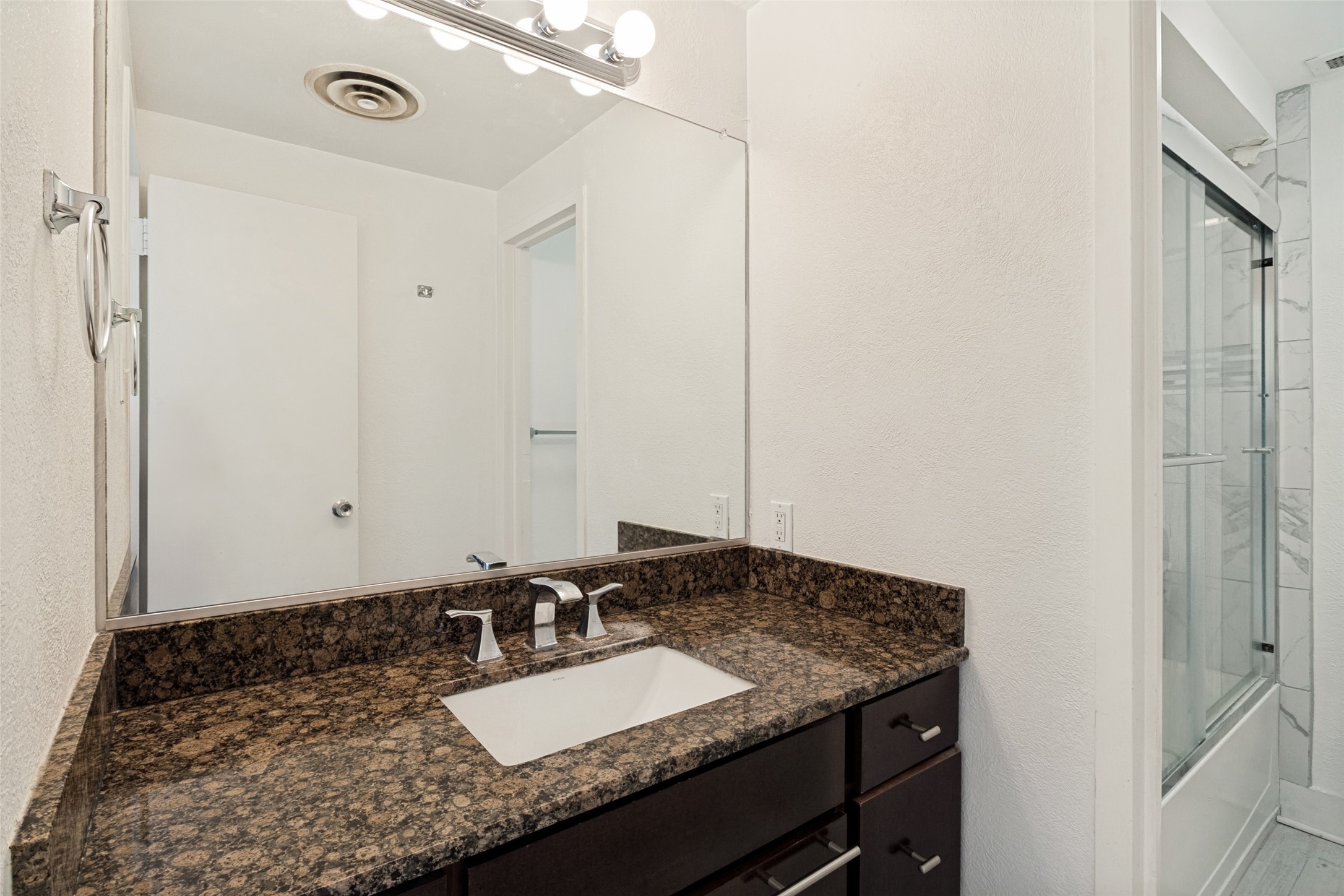 6211 W Northwest Highway Dallas TX 75225