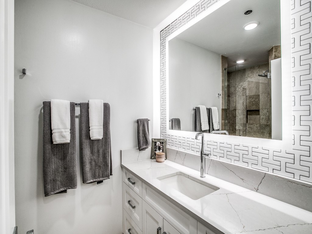 5909 Luther Lane Dallas TX 75225