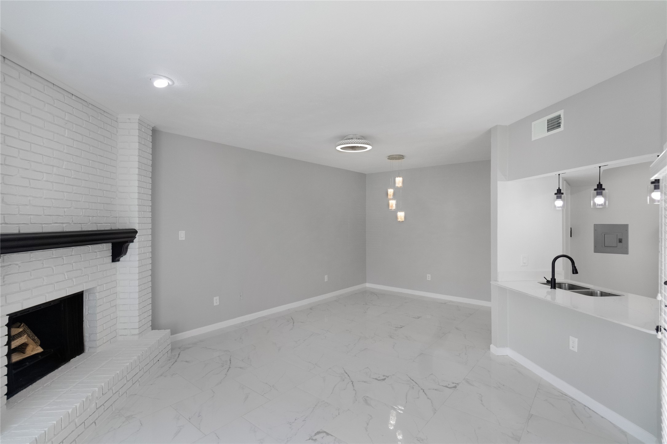 2835 Keller Springs Road Carrollton TX 75006