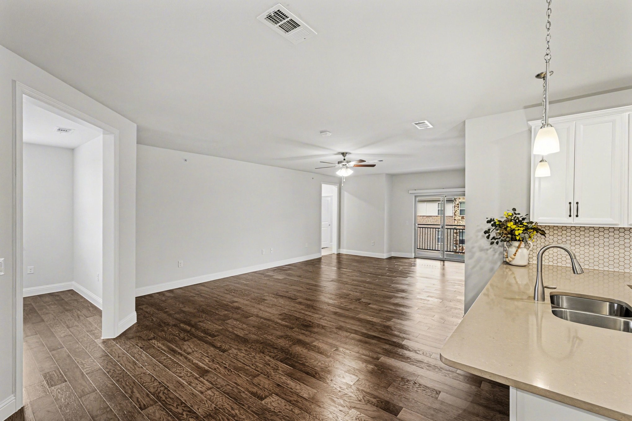 1735 Wittington Place Farmers Branch TX 75234