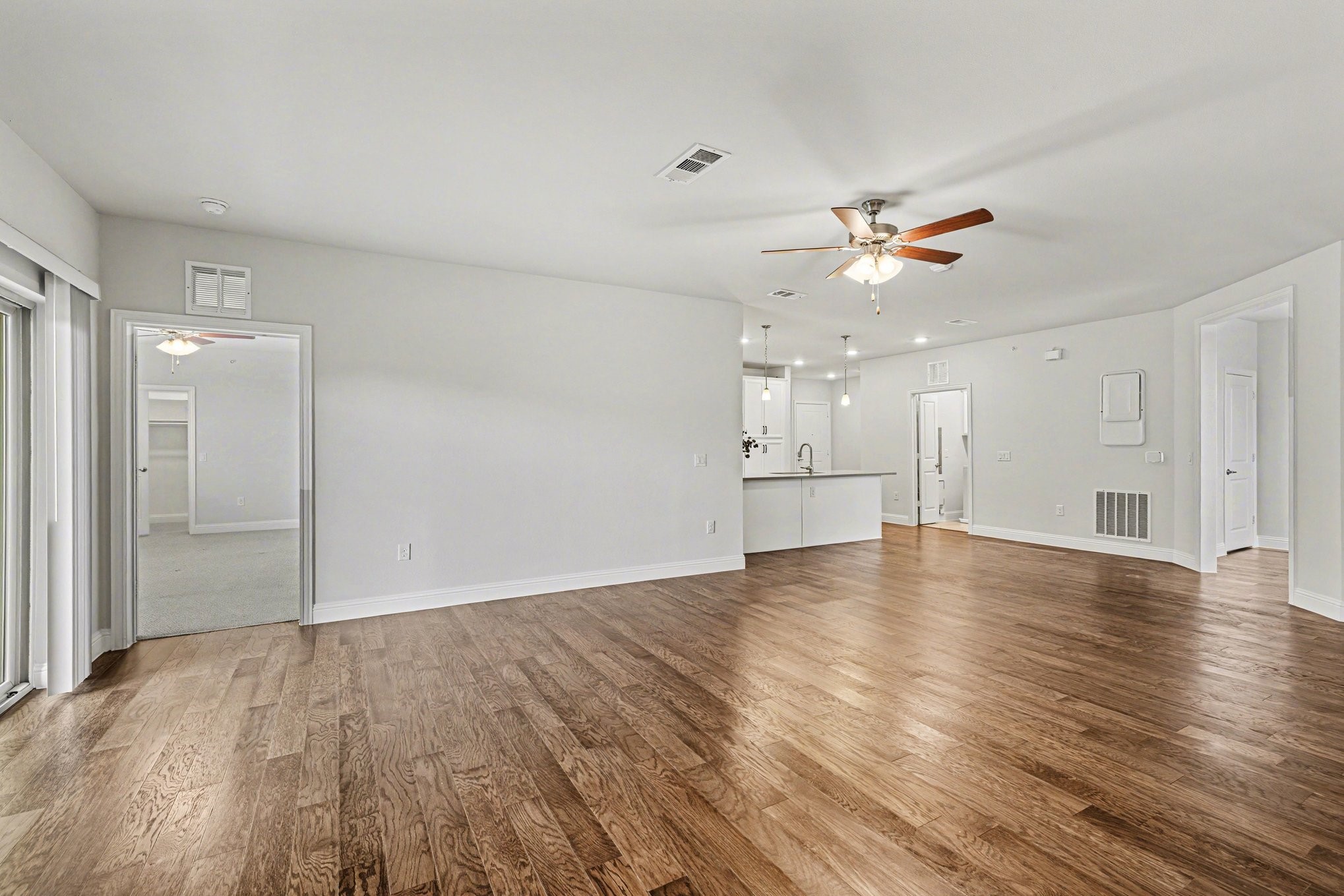 1735 Wittington Place Farmers Branch TX 75234