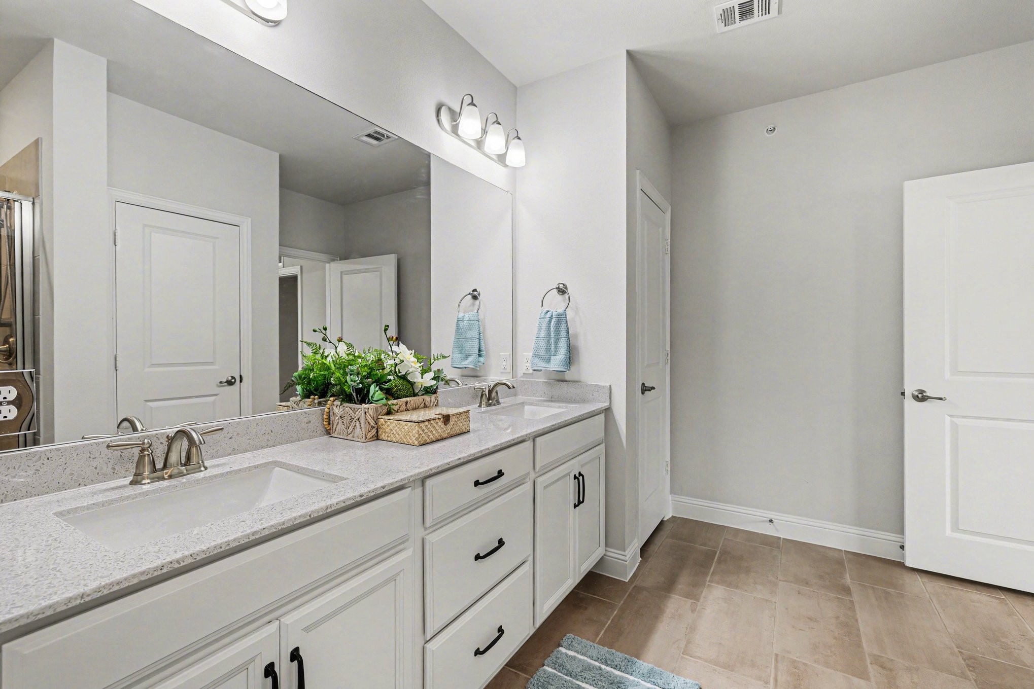 1735 Wittington Place Farmers Branch TX 75234