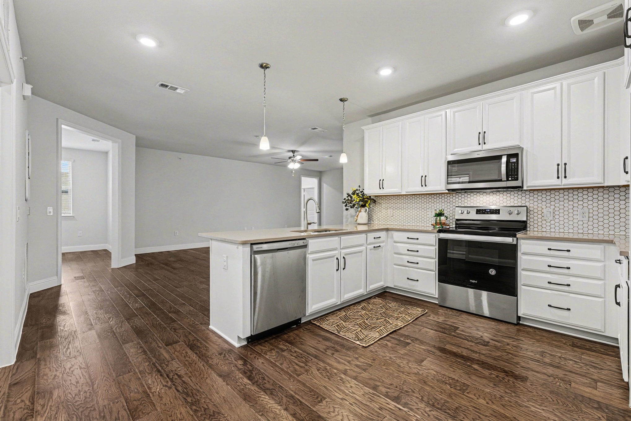 1735 Wittington Place Farmers Branch TX 75234