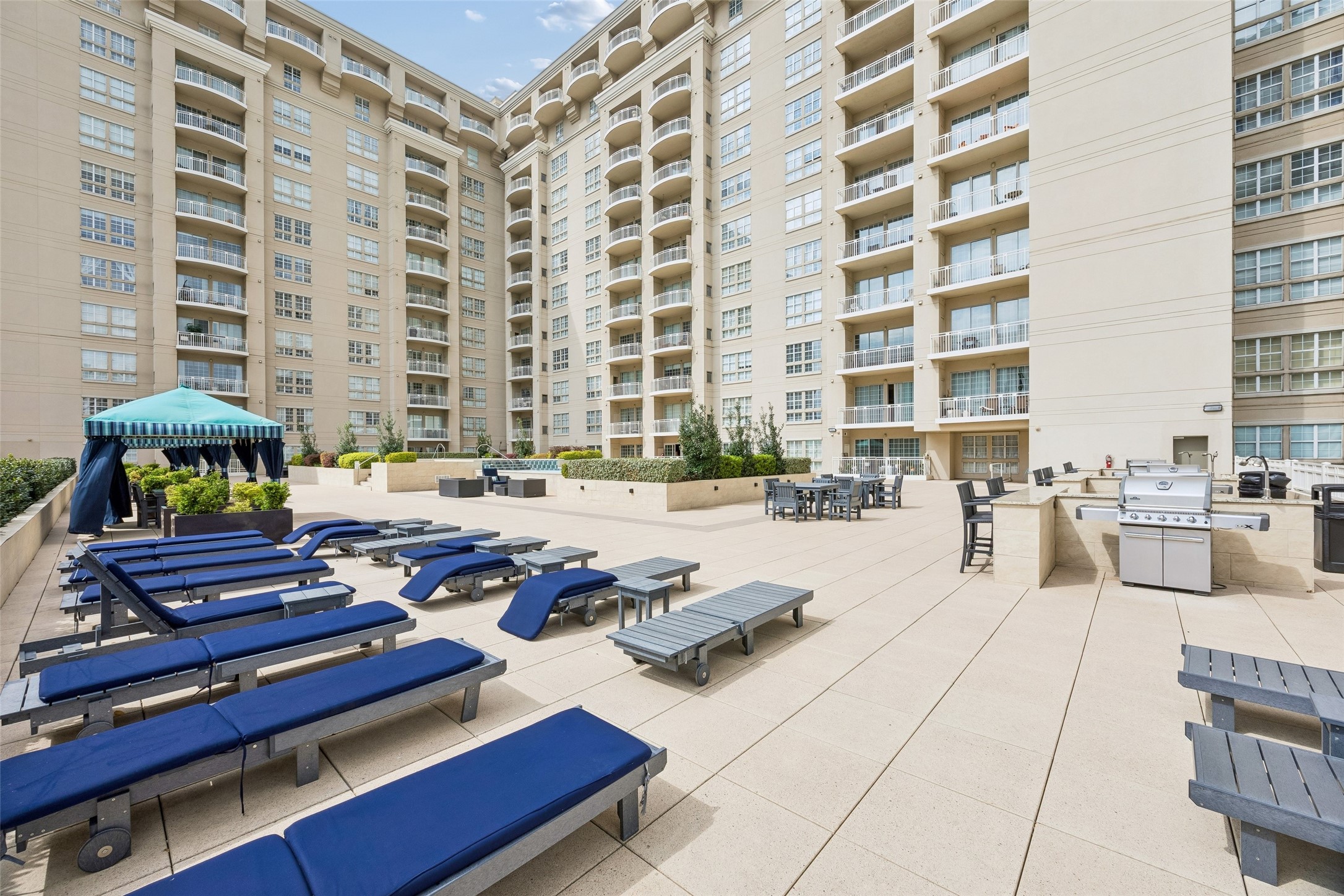 3225 Turtle Creek Boulevard Dallas TX 75219