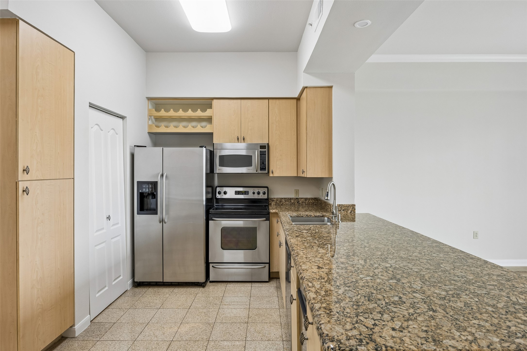 3225 Turtle Creek Boulevard Dallas TX 75219