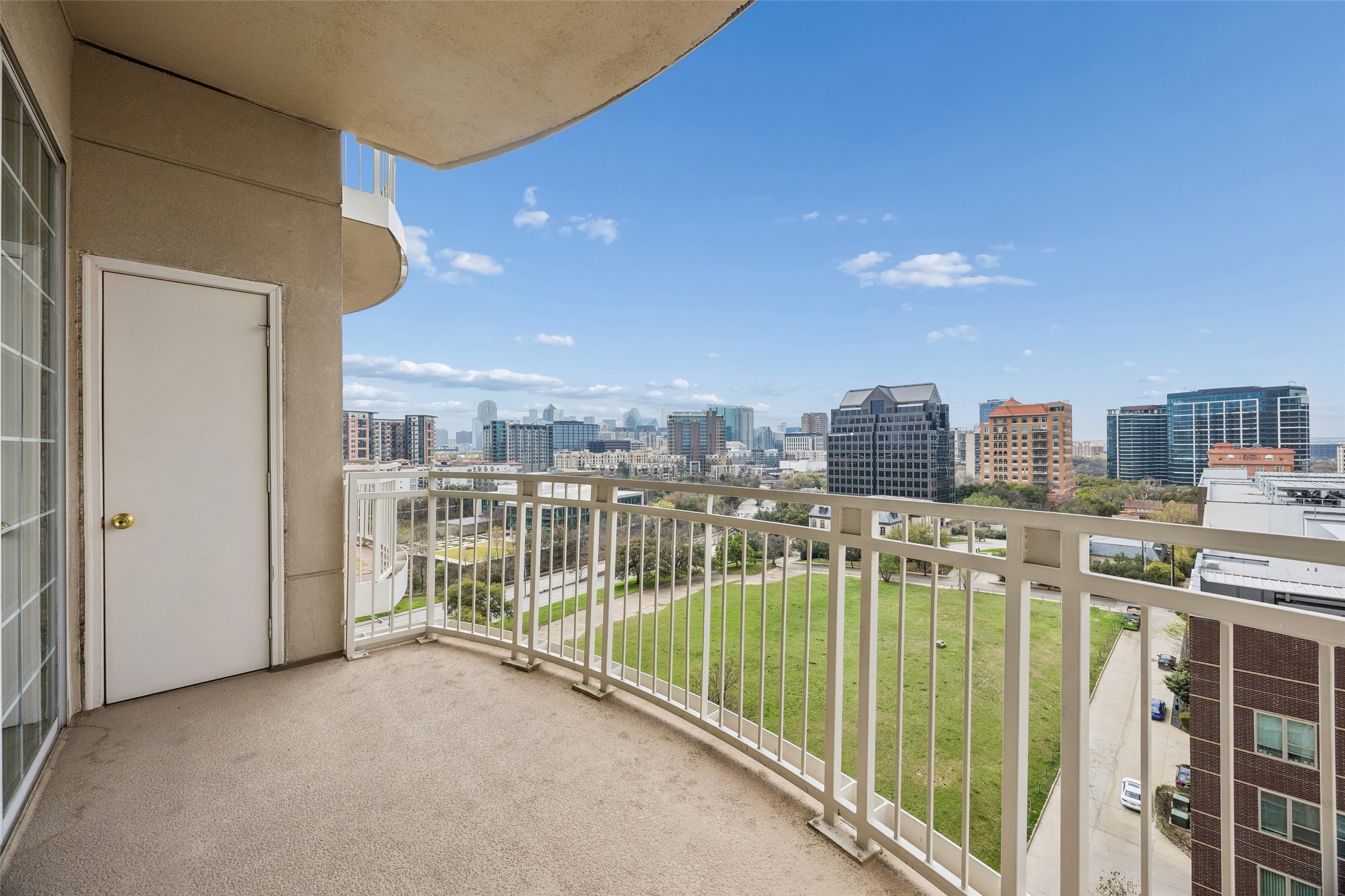 3225 Turtle Creek Boulevard Dallas TX 75219