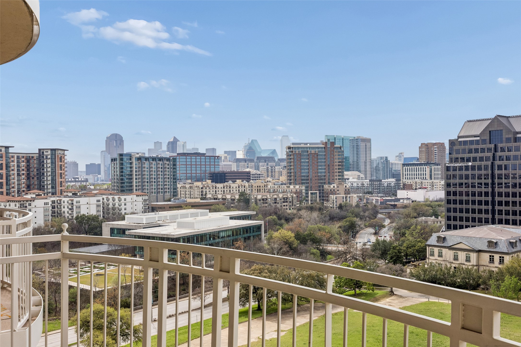 3225 Turtle Creek Boulevard Dallas TX 75219