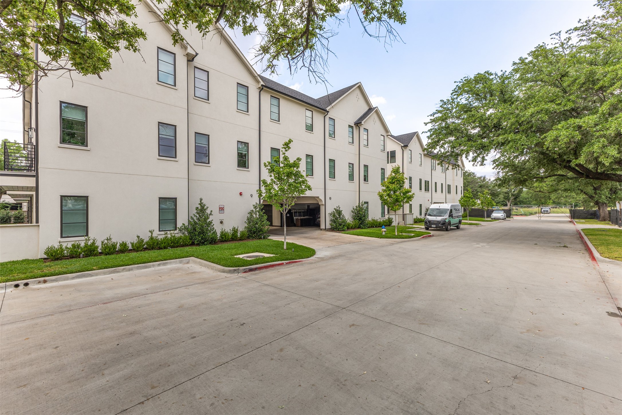 7207 Gaston Avenue Dallas TX 75214