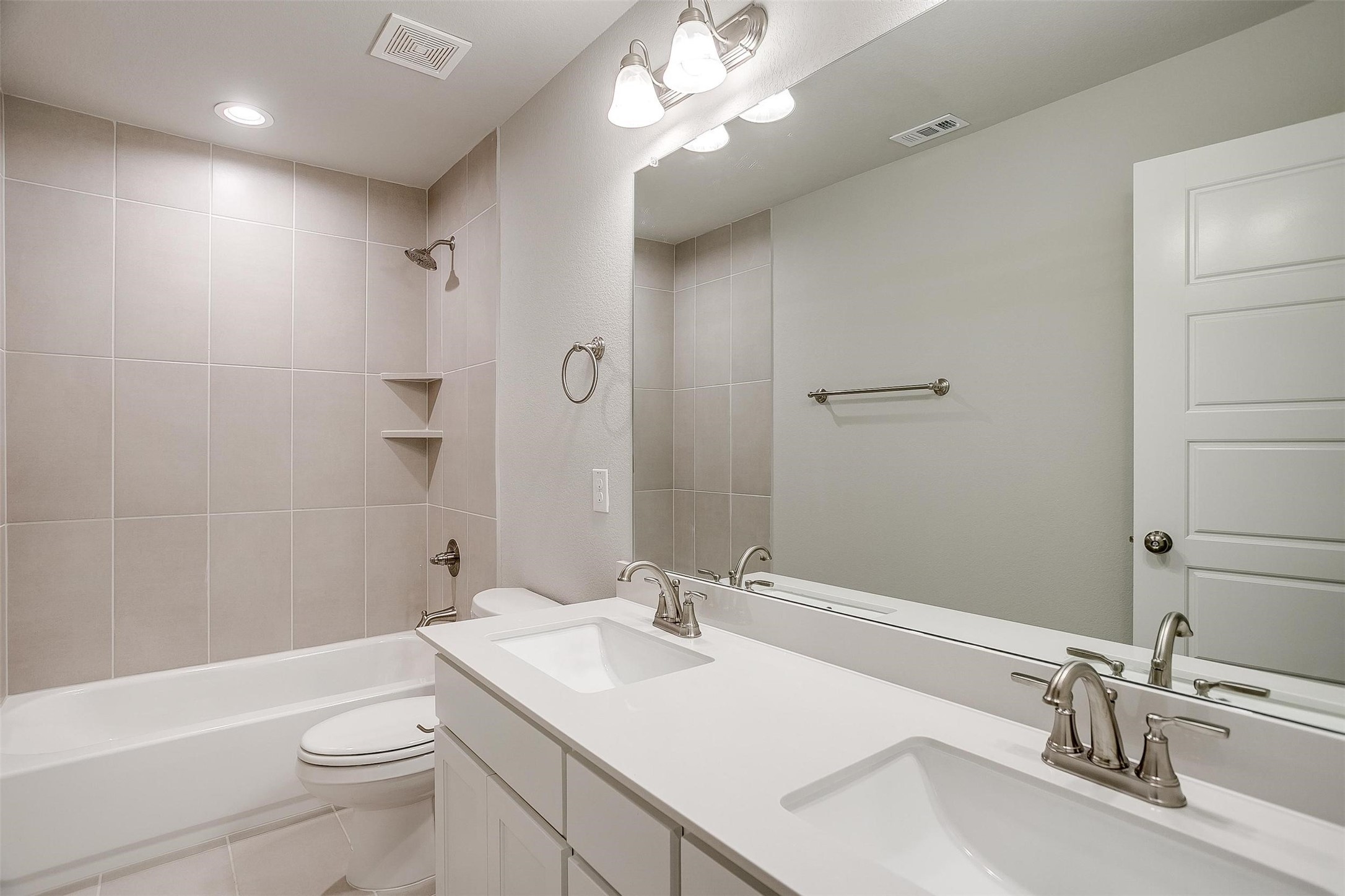 6818 Neals Way Arlington TX 76001