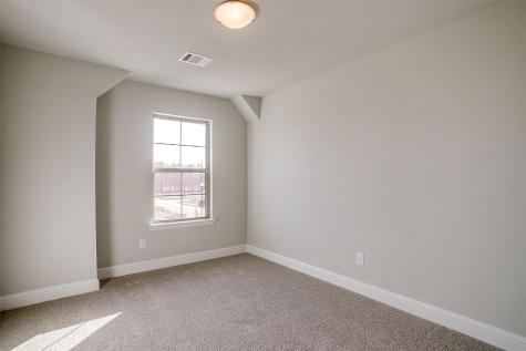 6818 Neals Way Arlington TX 76001