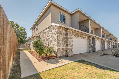 1201 Summerset Lane Burleson TX 76028