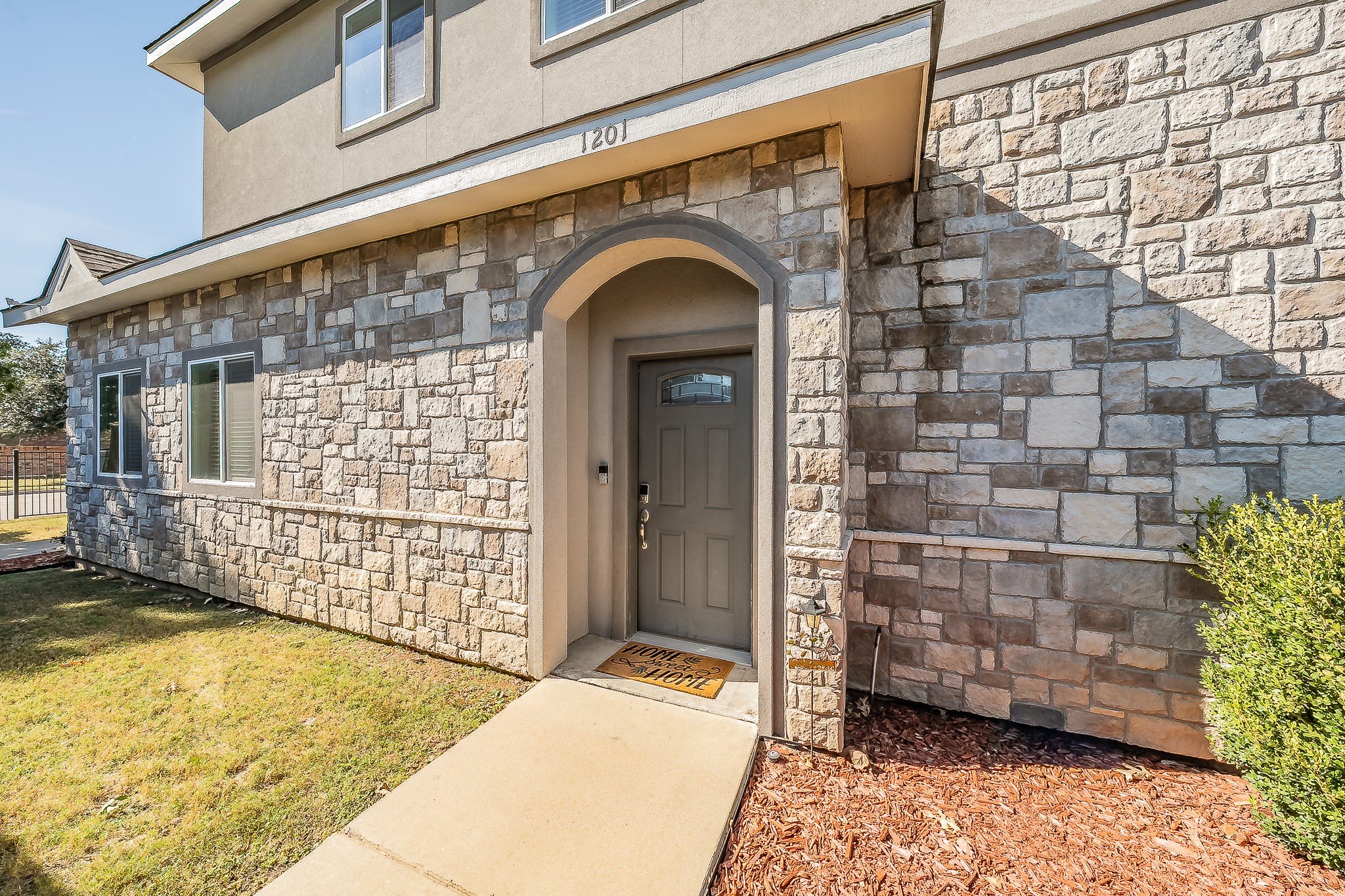1201 Summerset Lane Burleson TX 76028
