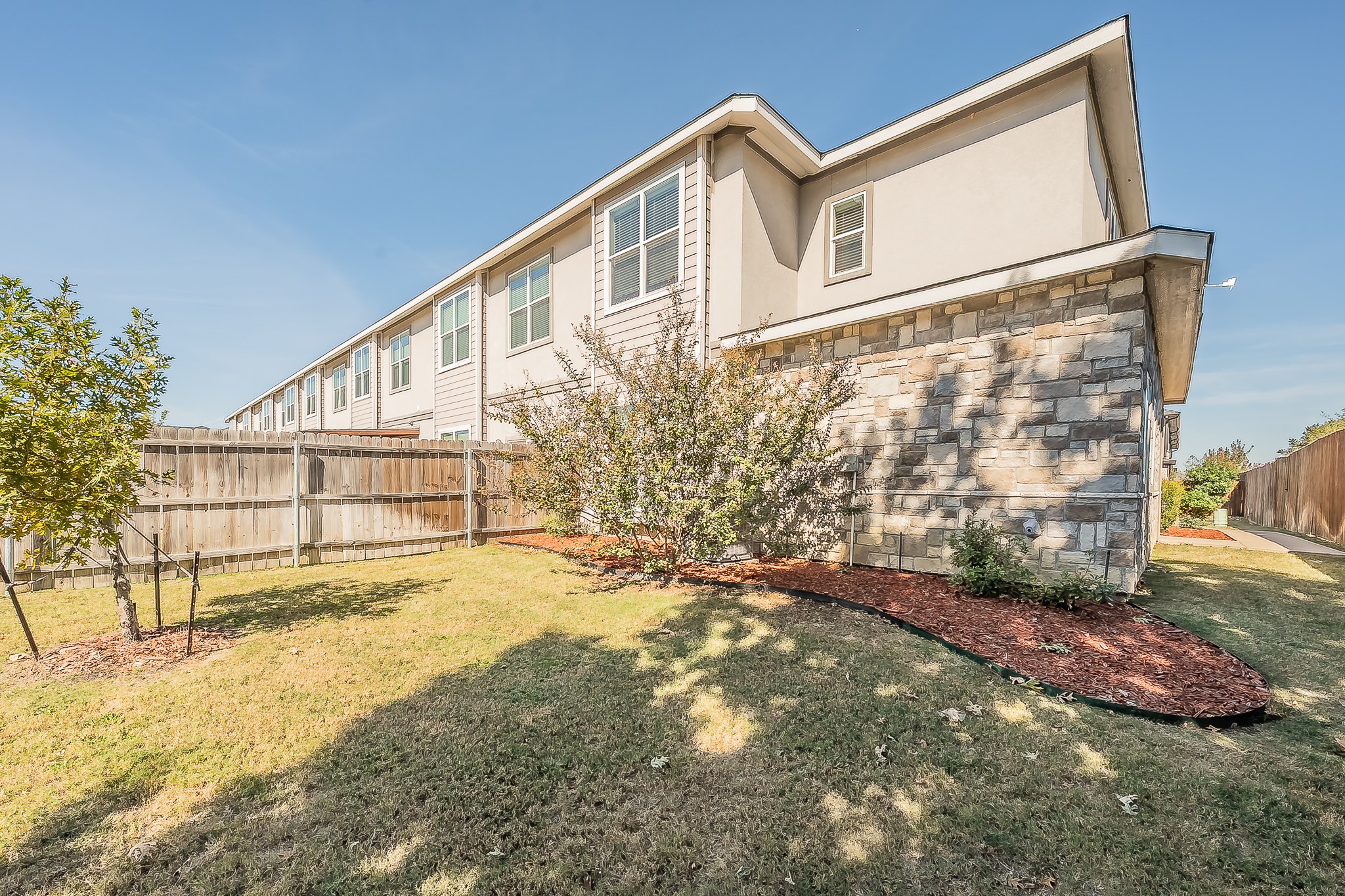 1201 Summerset Lane Burleson TX 76028