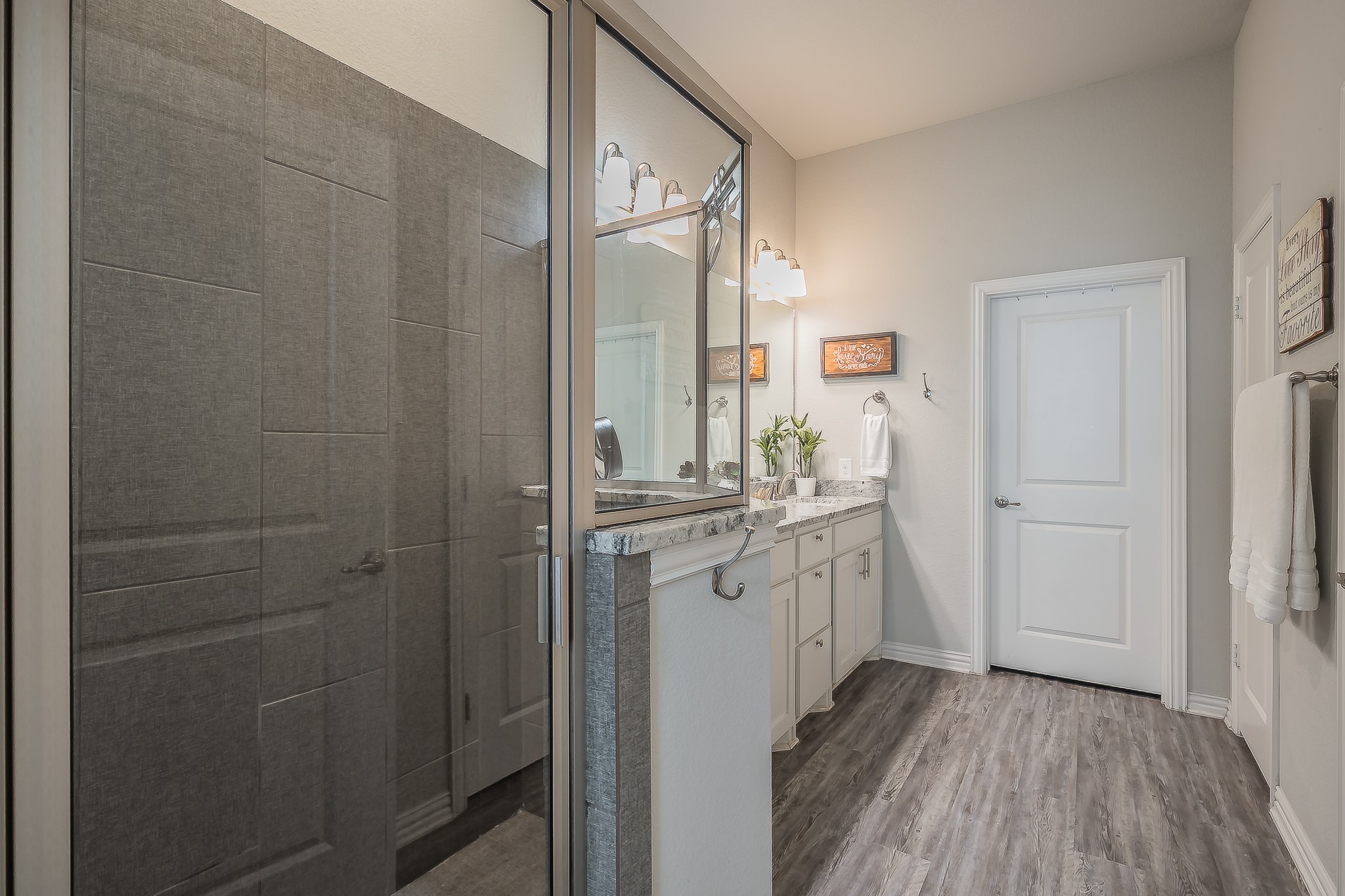 1201 Summerset Lane Burleson TX 76028