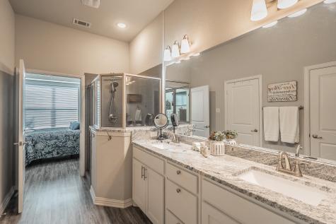 1201 Summerset Lane Burleson TX 76028