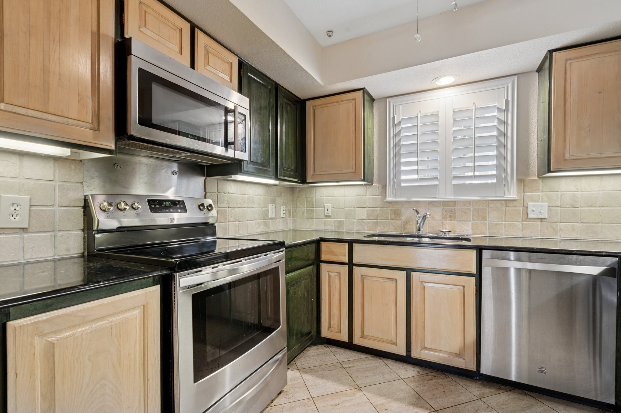 2130 Kessler Court Dallas TX 75208