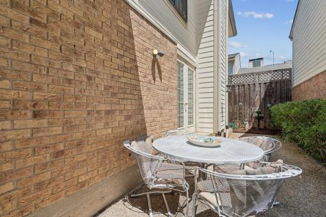 2130 Kessler Court Dallas TX 75208