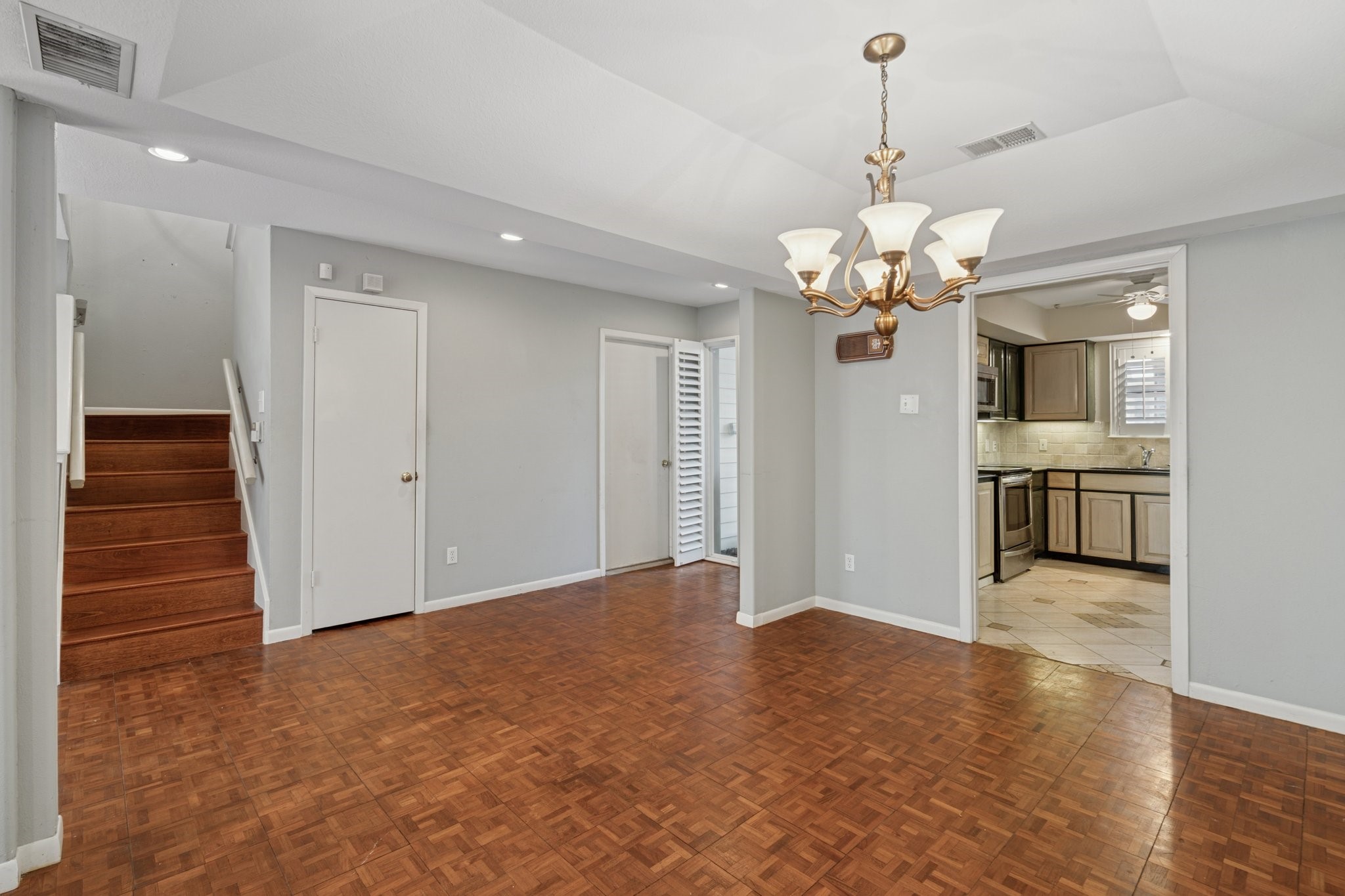 2130 Kessler Court Dallas TX 75208
