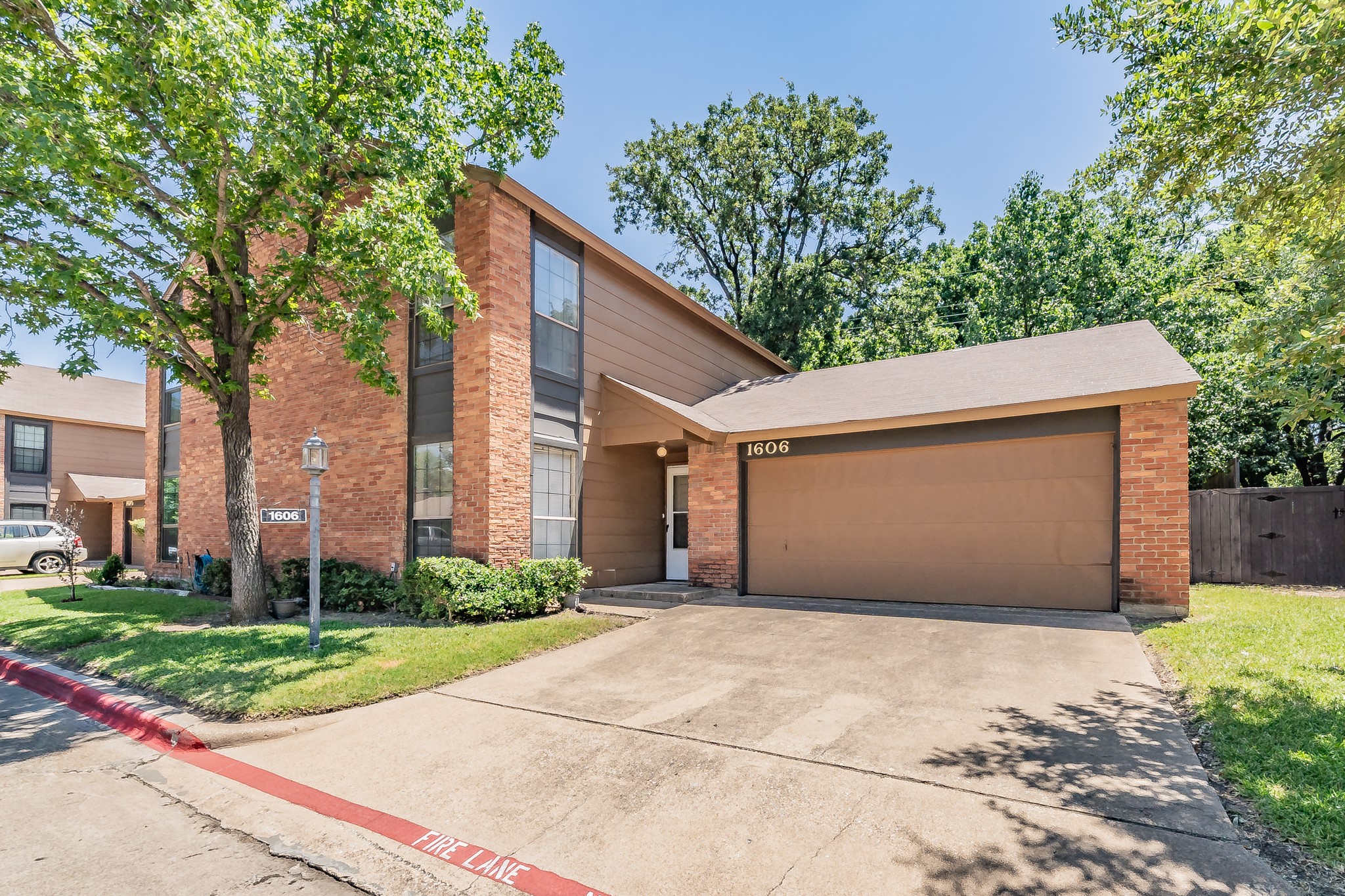 1606 Brentwood Drive Irving TX 75061