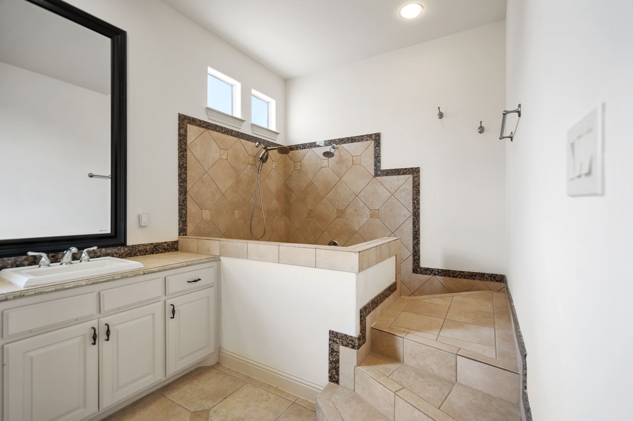 4316 Cedar Springs Road Dallas TX 75219