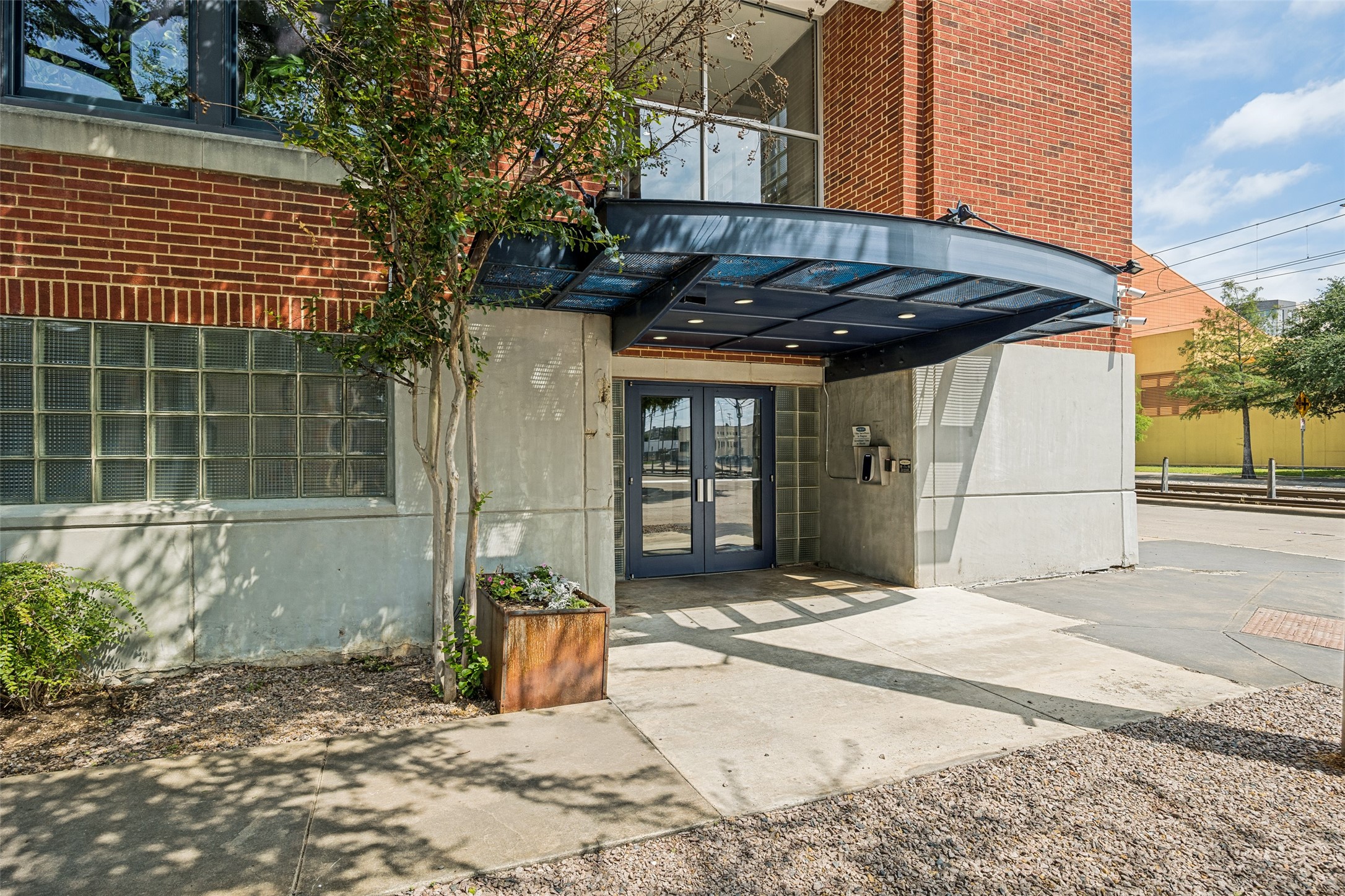2502 Live Oak Street Dallas TX 75204