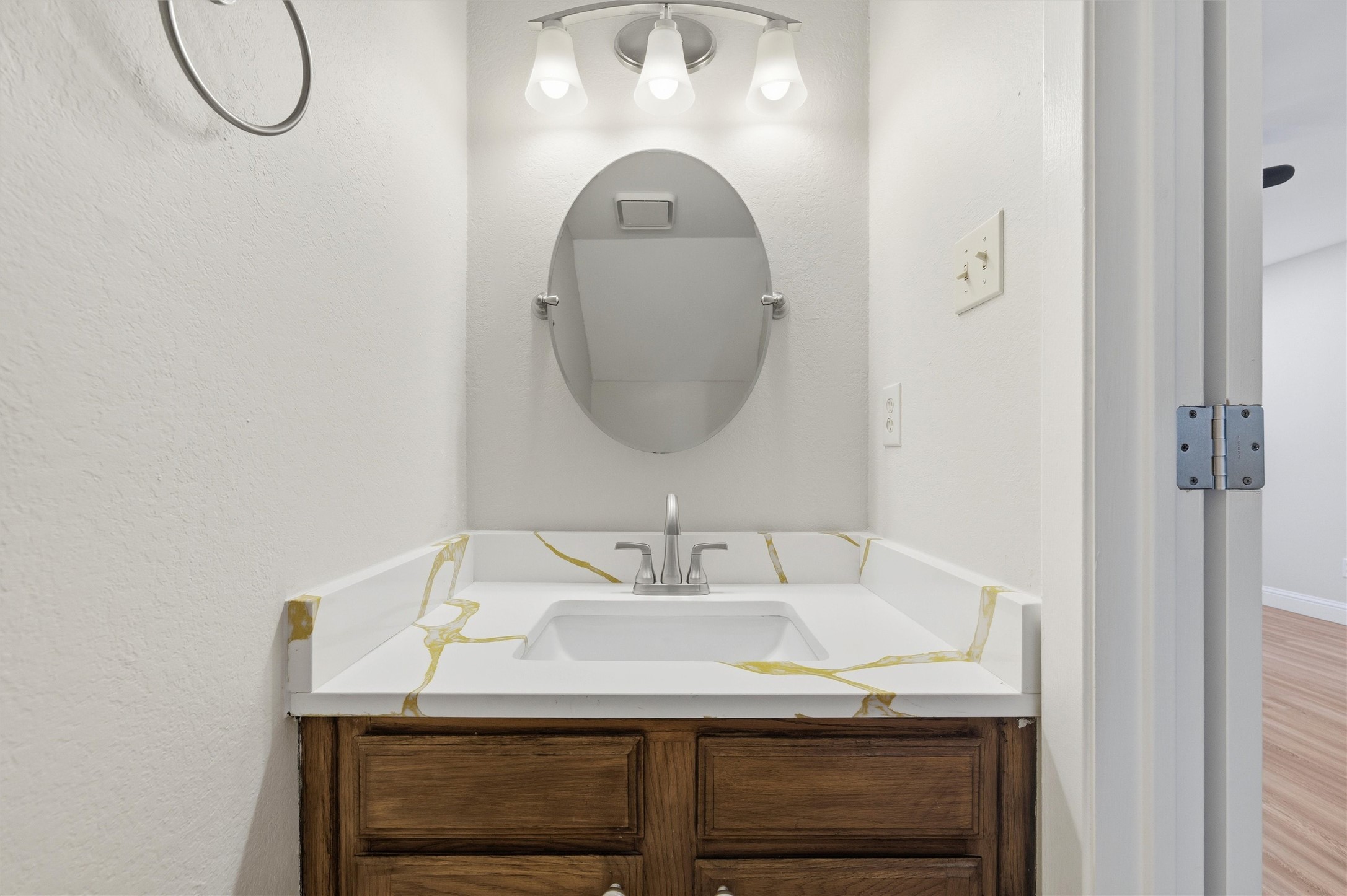 112 Churchill Lane Euless TX 76039