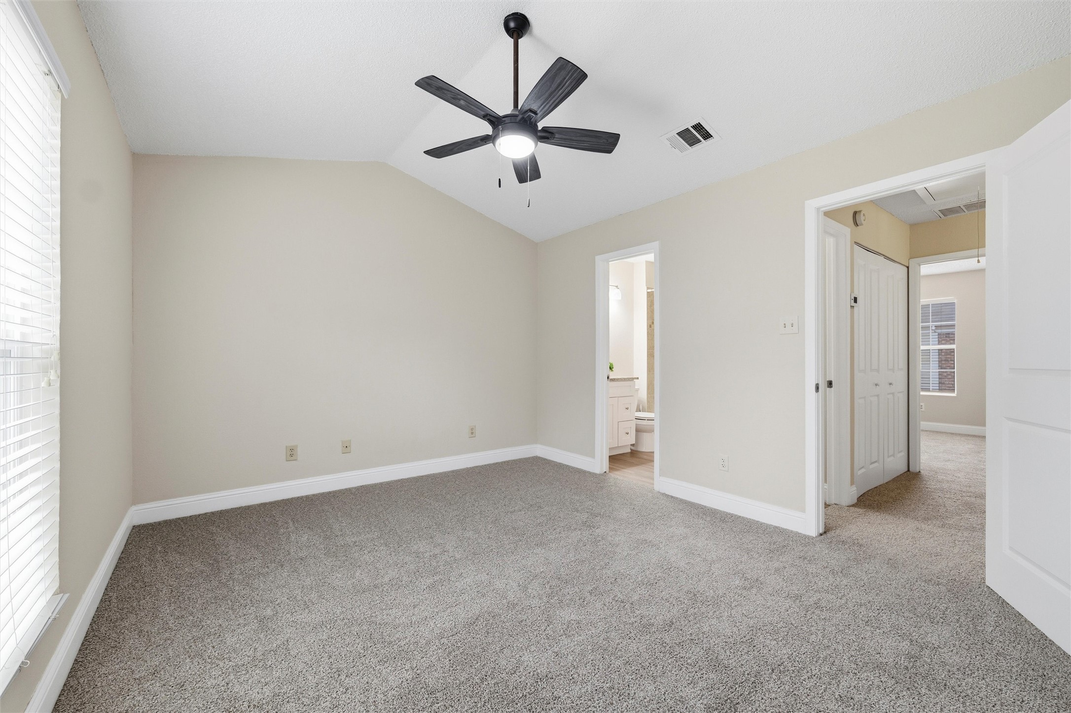 112 Churchill Lane Euless TX 76039