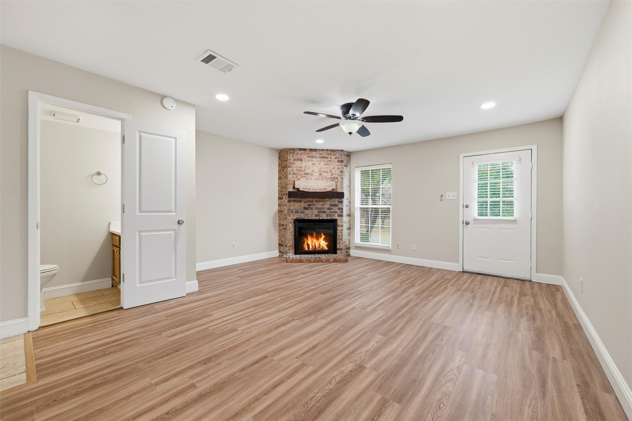 112 Churchill Lane Euless TX 76039