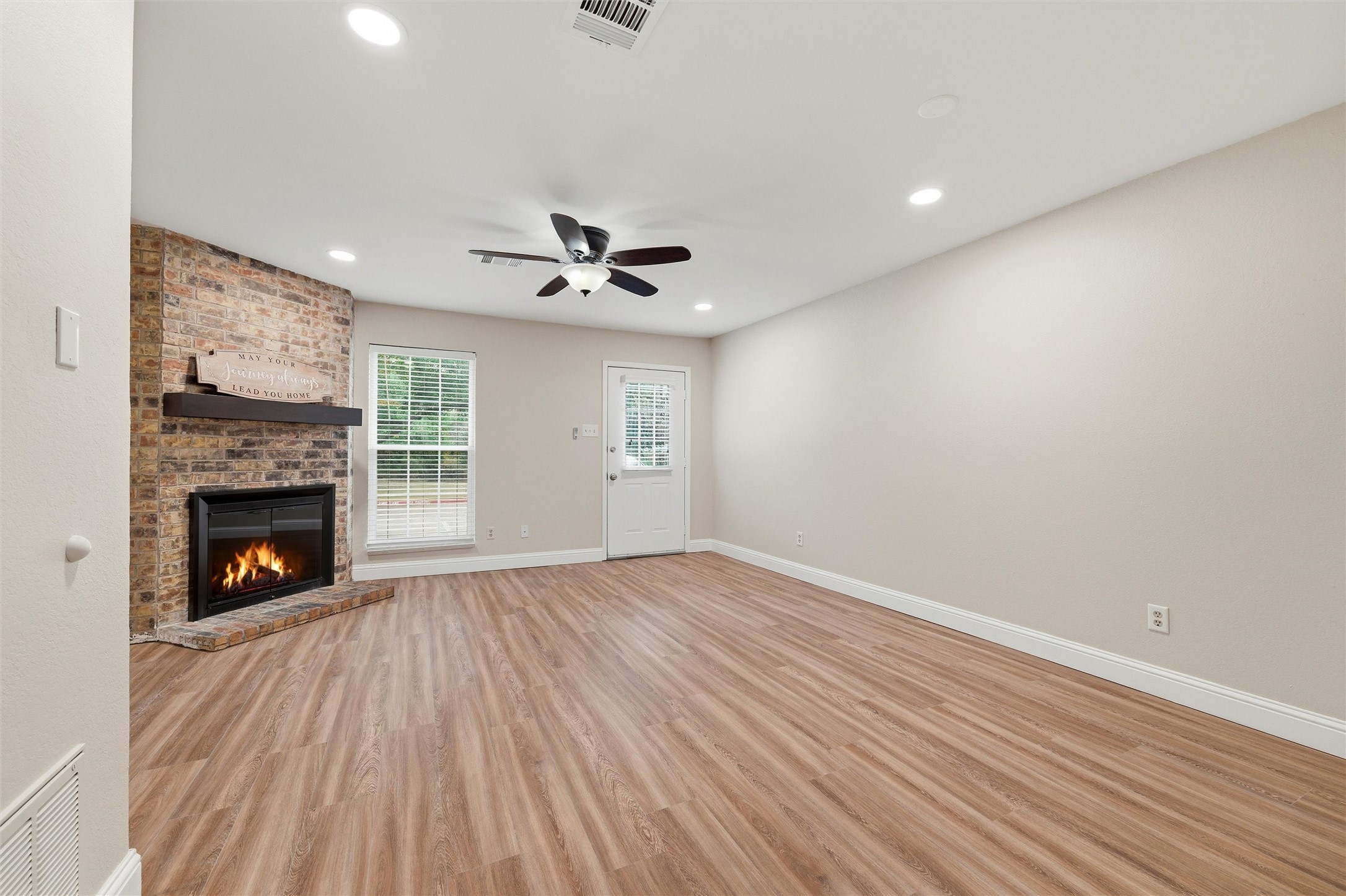 112 Churchill Lane Euless TX 76039