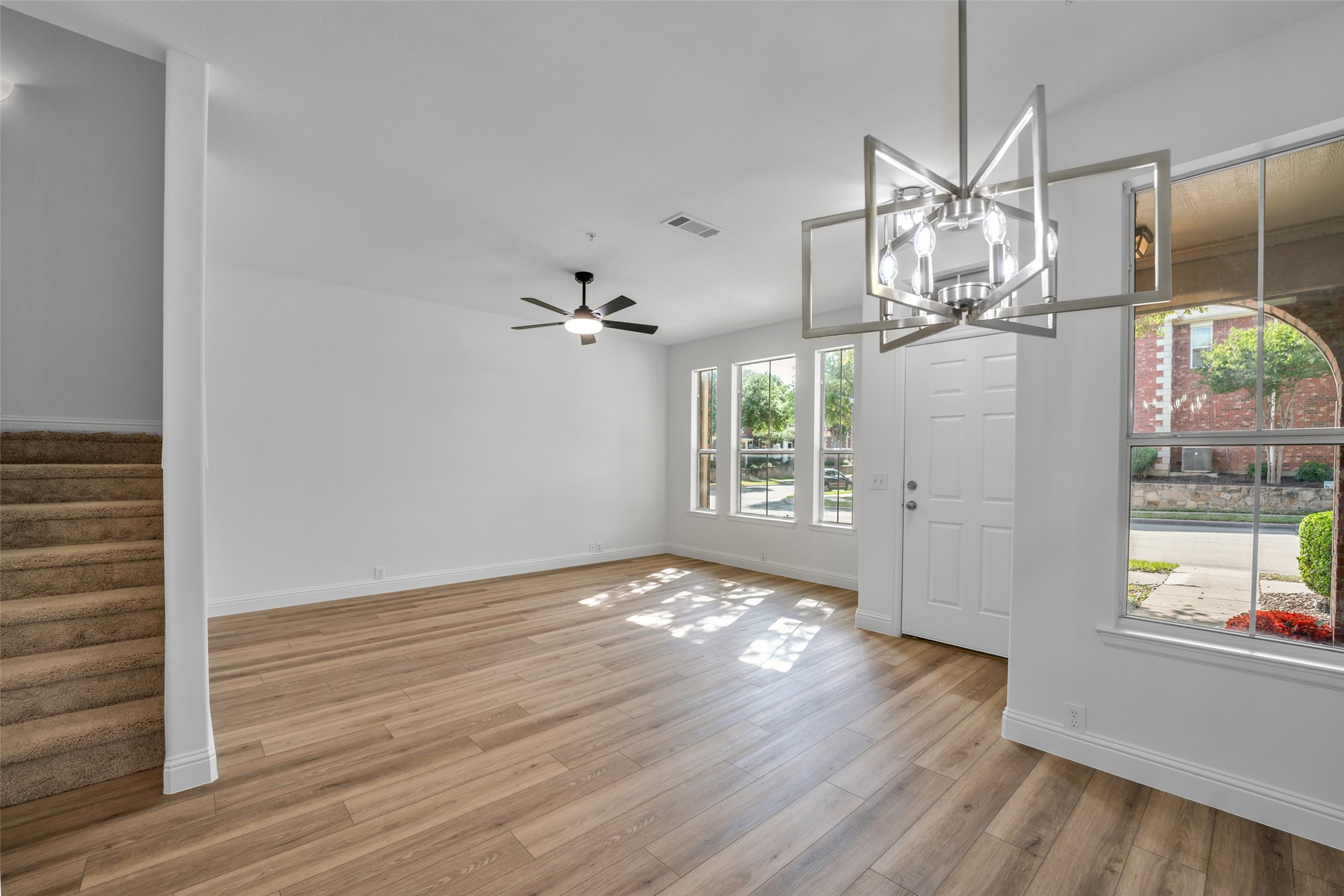 152 Henrietta Street Lewisville TX 75057