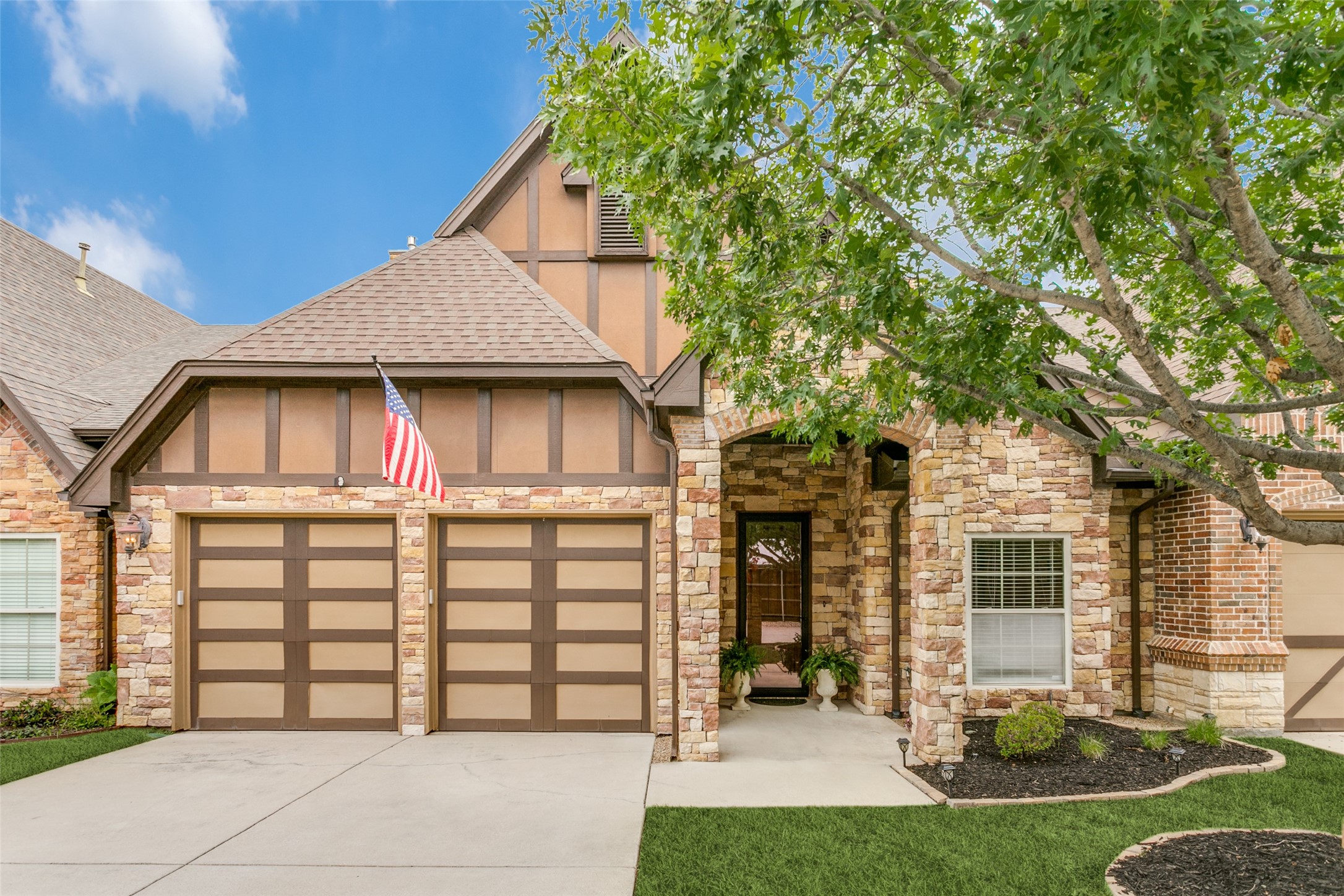 223 Wood Street Grapevine TX 76051