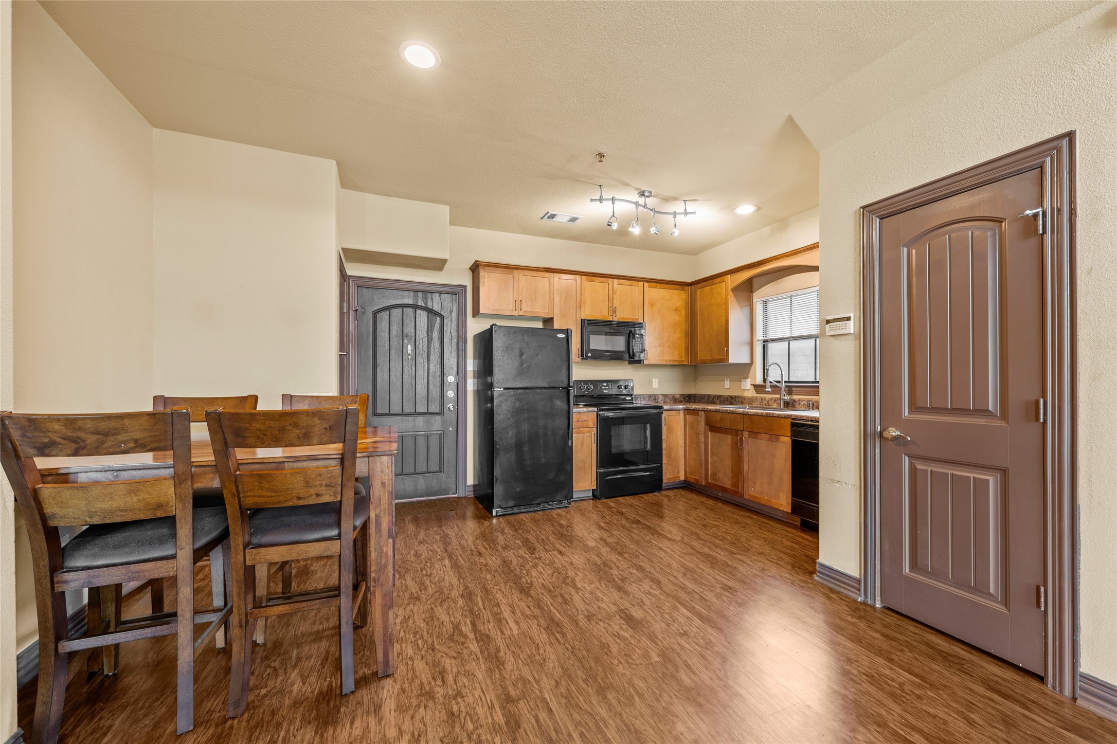 2410 S 2nd Street Waco TX 76706