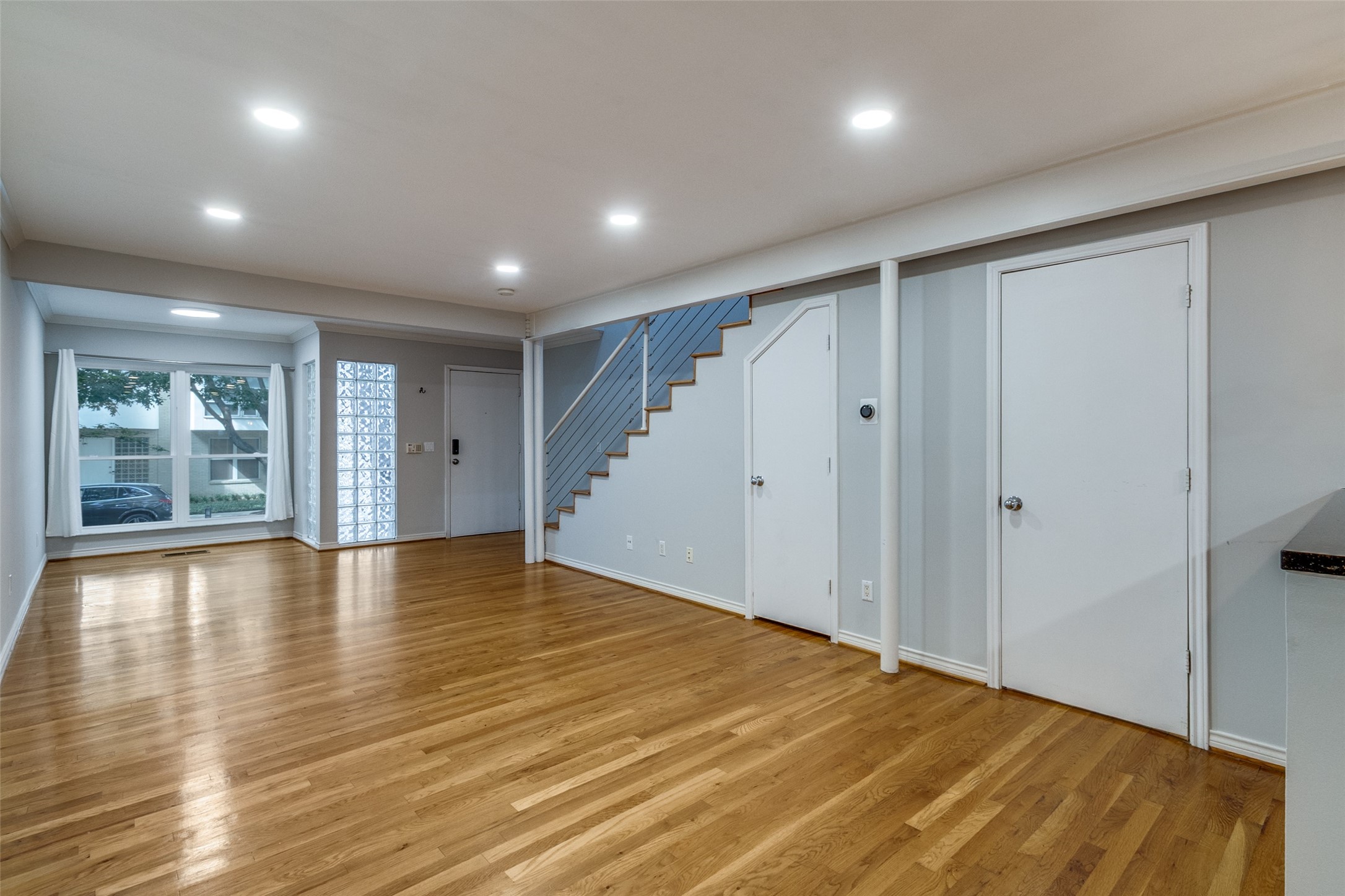 4122 Travis Street Dallas TX 75204