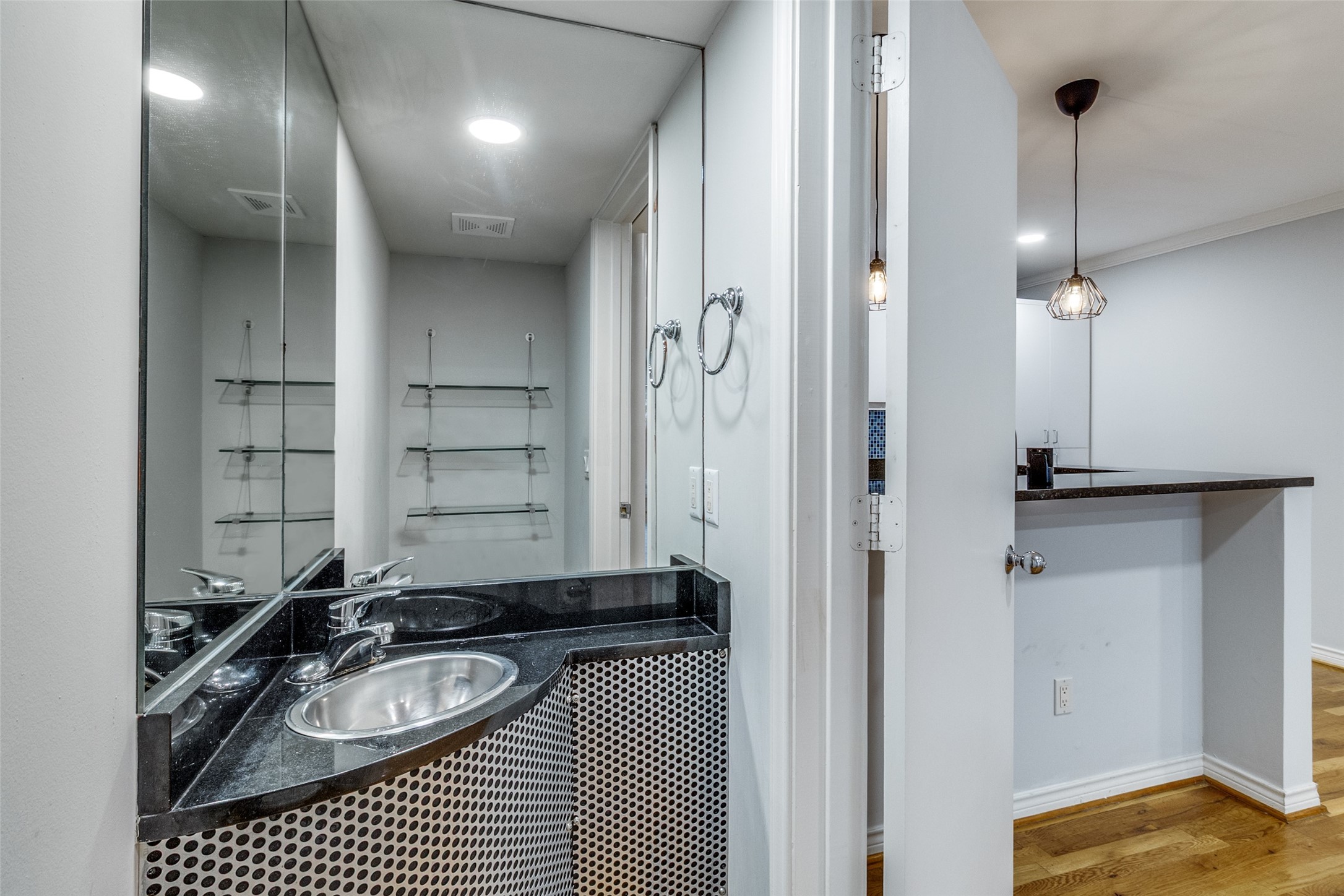 4122 Travis Street Dallas TX 75204