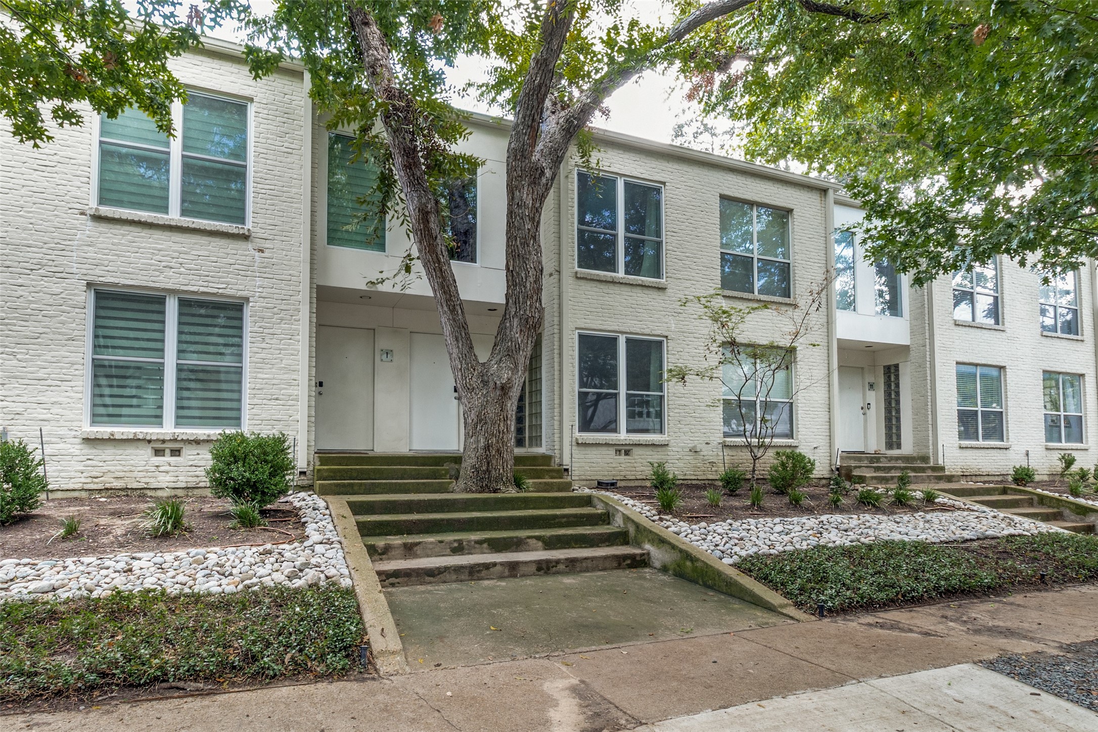 4122 Travis Street Dallas TX 75204