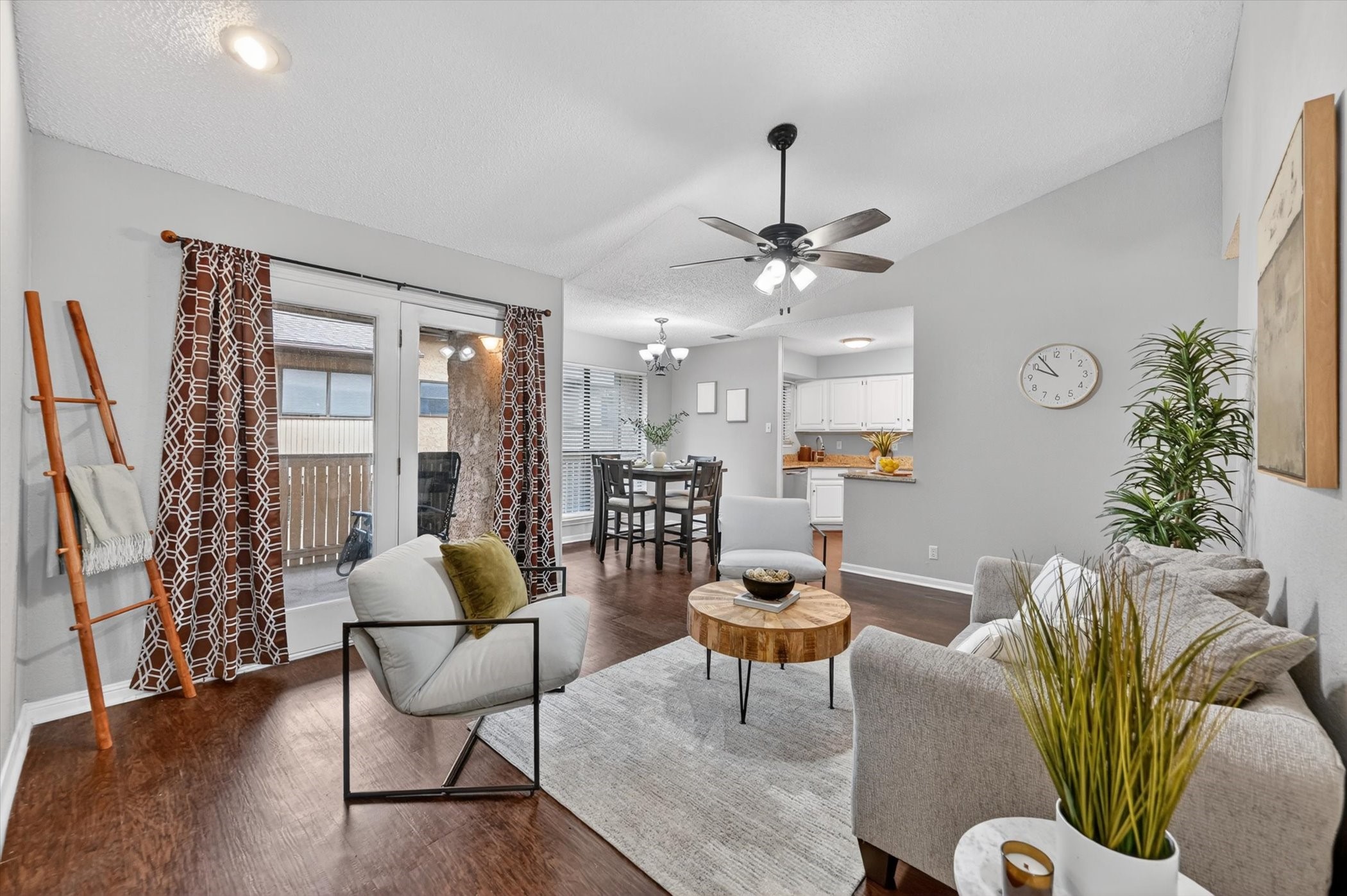 1200 Harwell Drive Arlington TX 76011